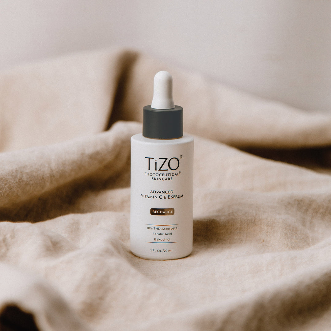 Антиоксидантна сироватка з вітамінами C + E Tizo Advanced Vitamin C+E Serum