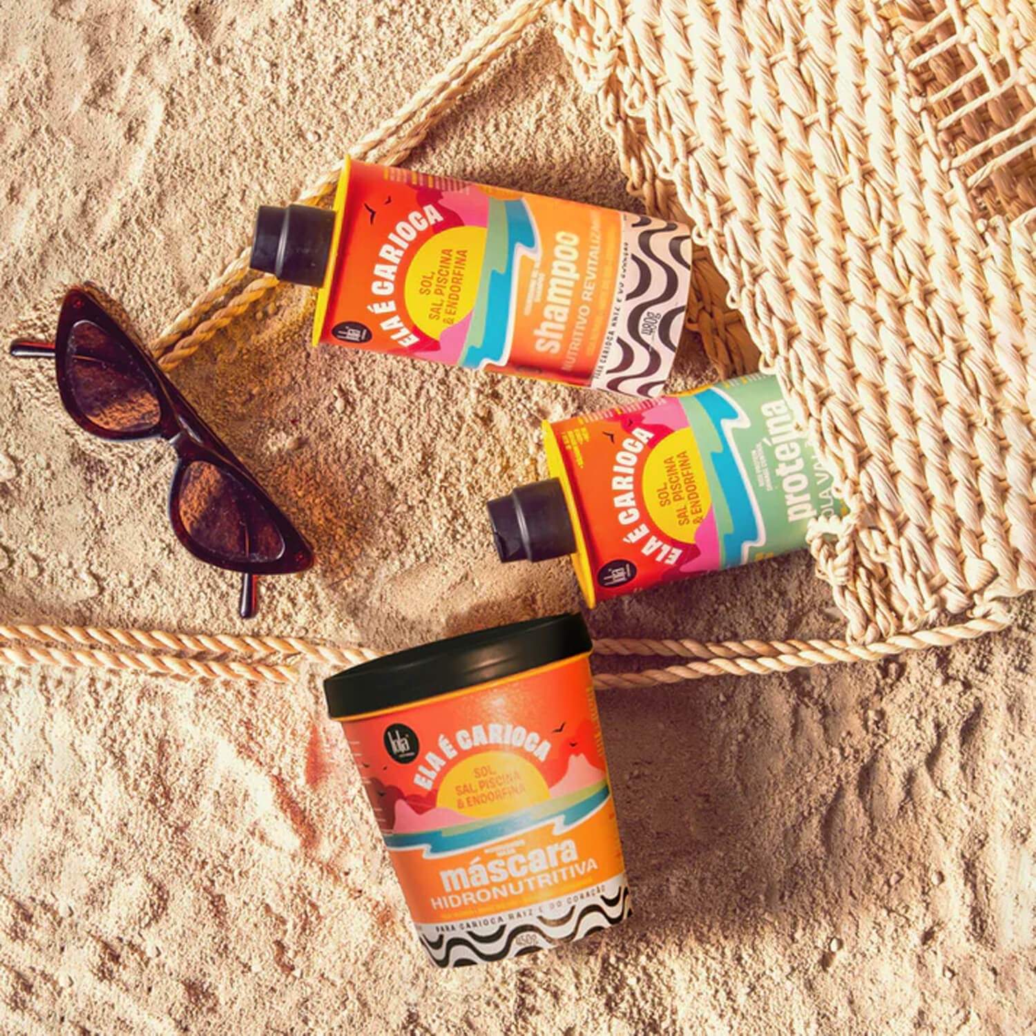Восстанавливающий питательный шампунь Lola Cosmetics Ela É Carioca Shampoo