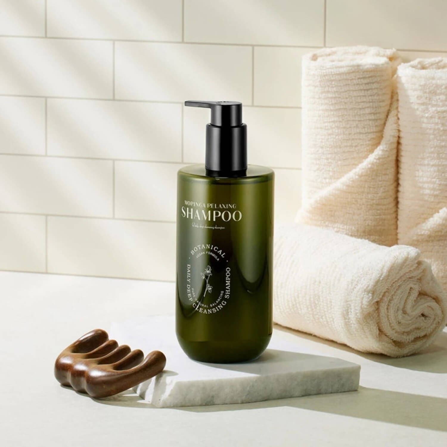 Веганський шампунь з олією морінги CU Skin Dr. Solution Moringa Relaxing Shampoo