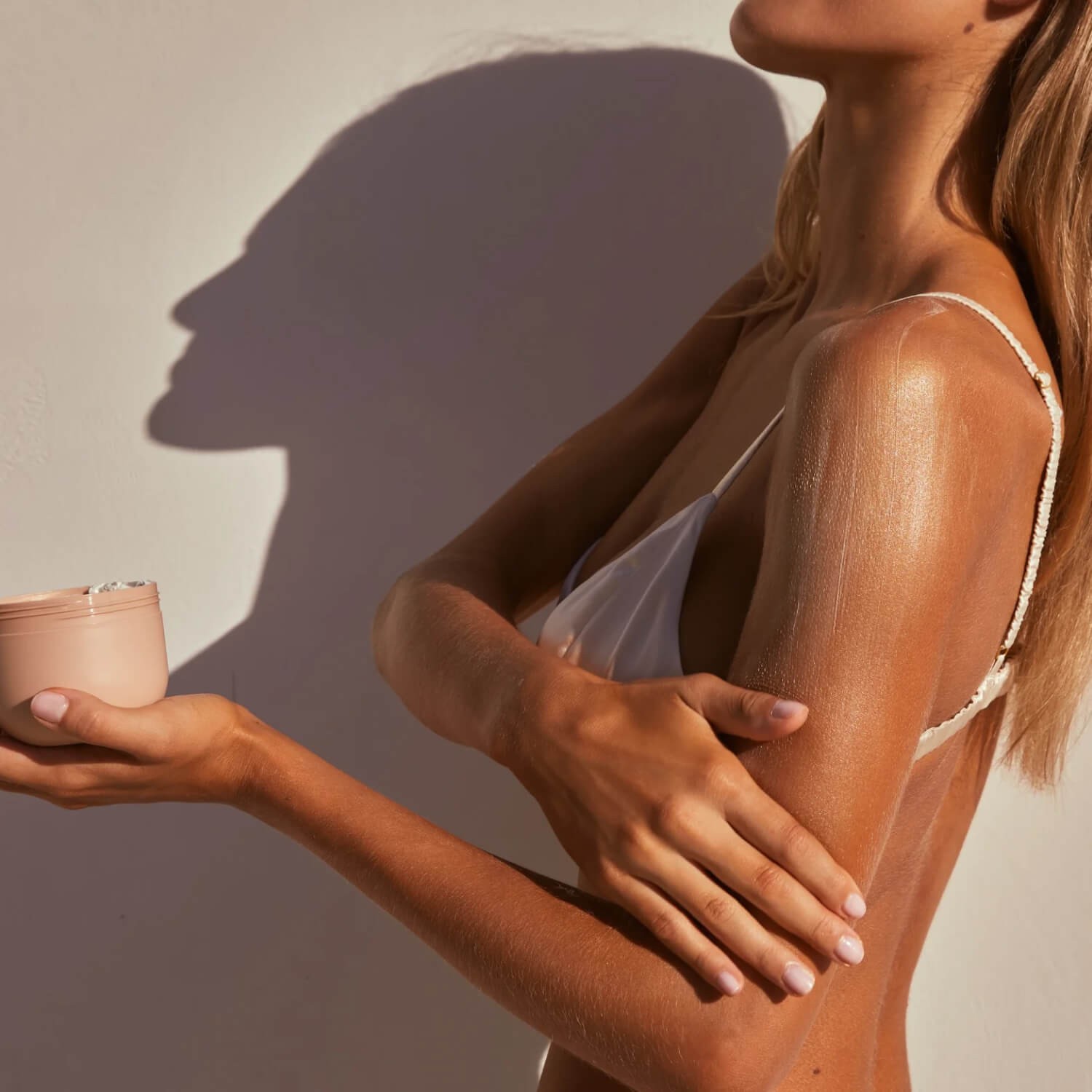 Батер для тіла з поступовим ефектом засмаги Bali Body Gradual Tanning Butter