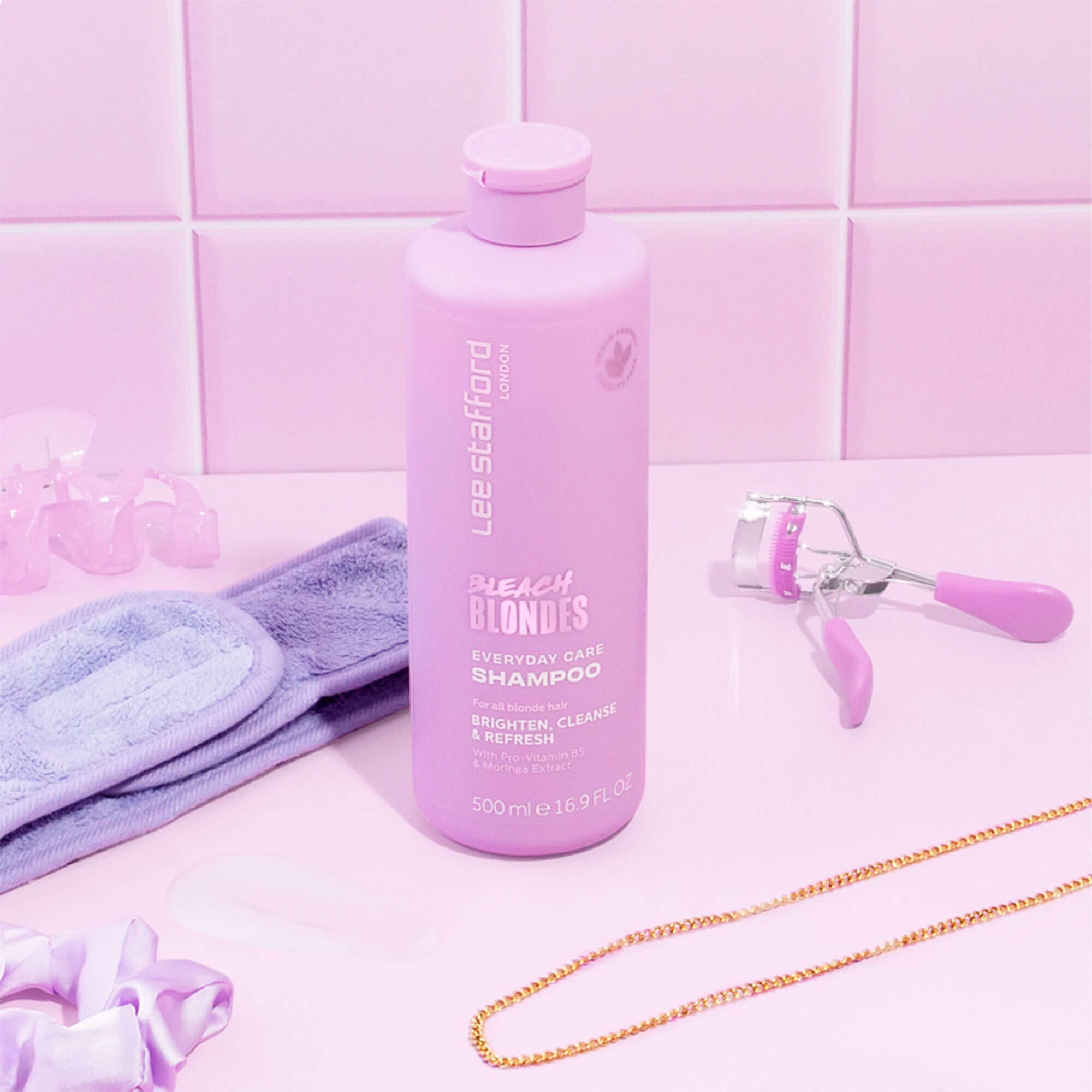 Шампунь для осветленных волос для ежедневного использования Lee Stafford Everyday Blondes Shampoo