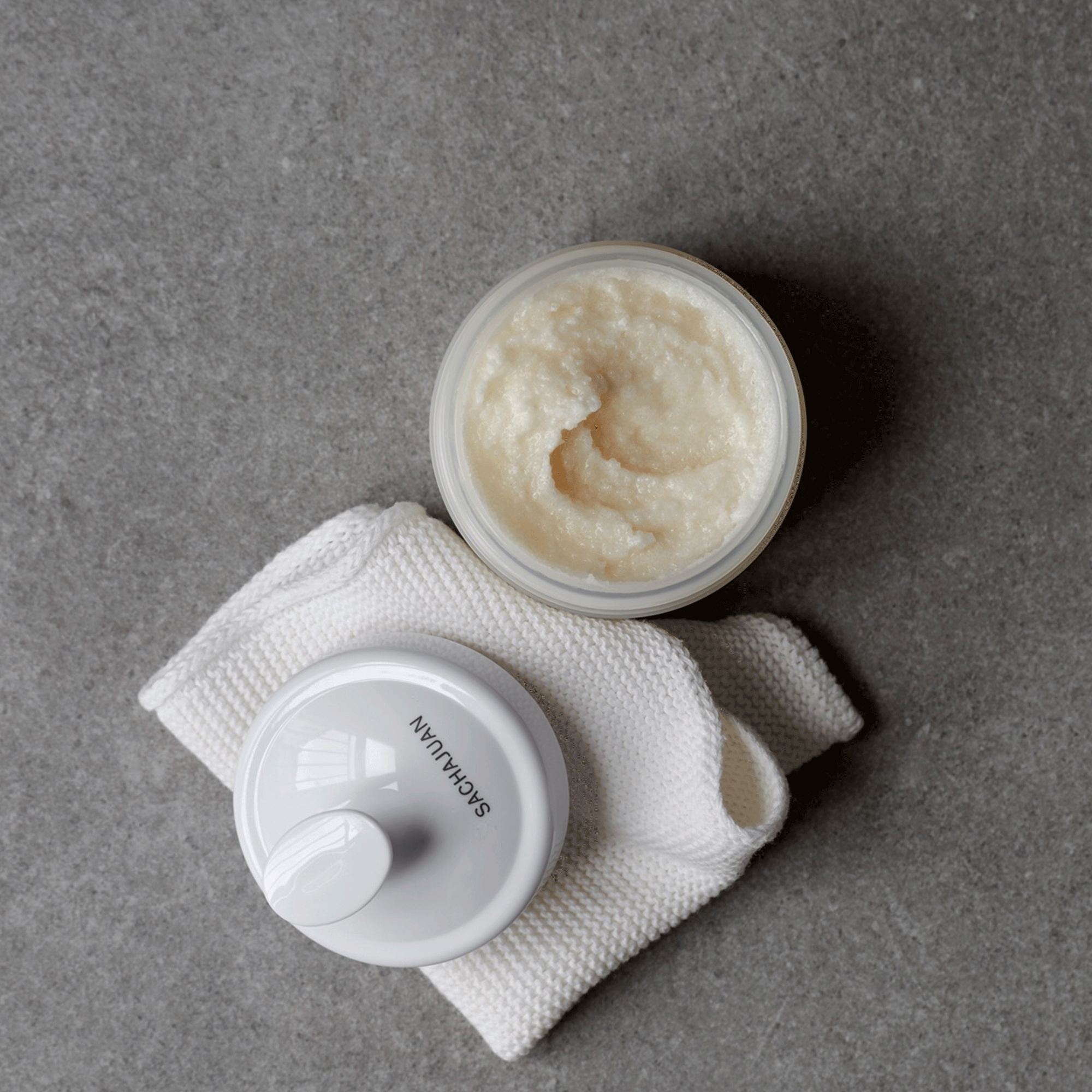 Скраб для кожи головы Sachajuan Scalp Scrub