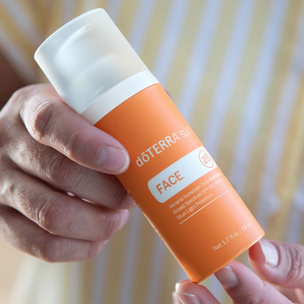 Сонцезахисний крем для обличчя DoTERRA Sun Care Face Moisturizer SPF-28