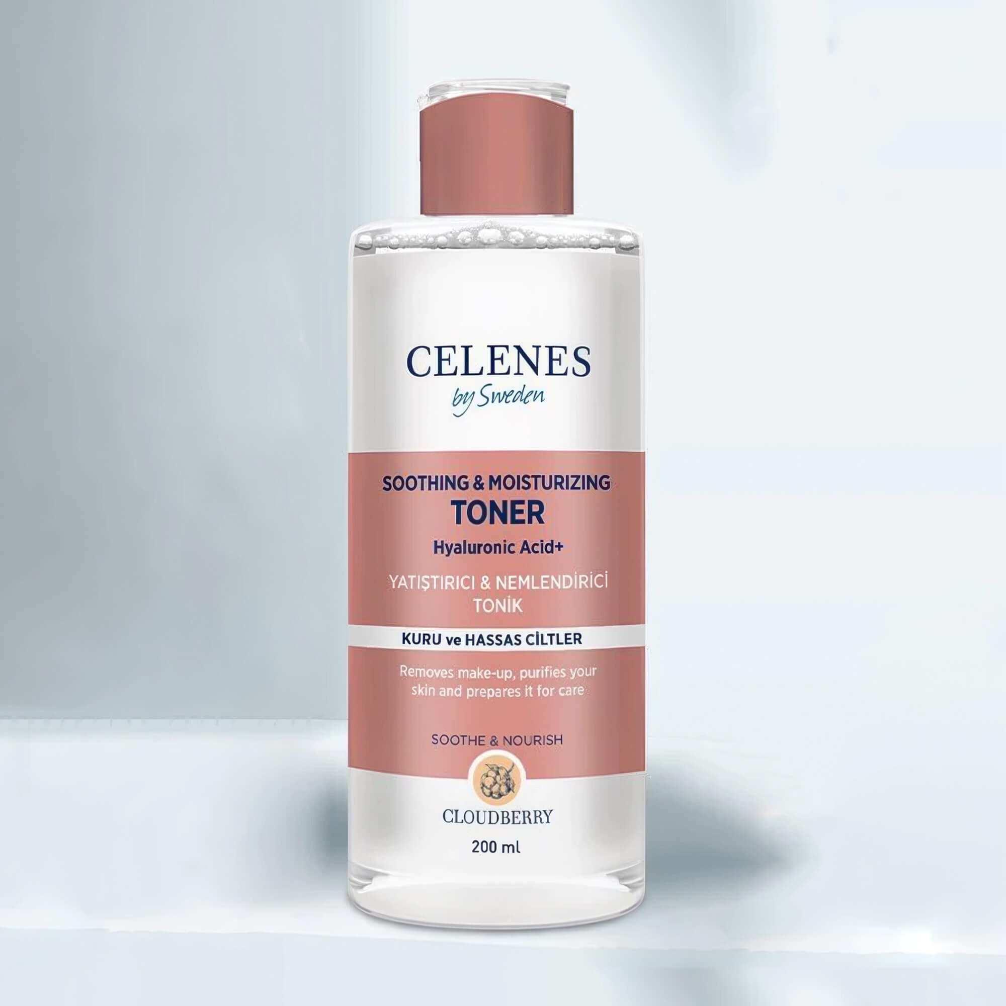 Заспокійливий та зволожуючий тонік з морошкою Celenes Cloudberry Soothing & Moisturizing Toner
