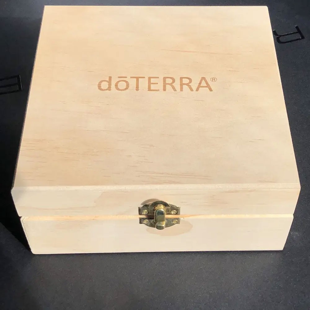 Скринька DoTERRA Logo Engraved Wooden Box