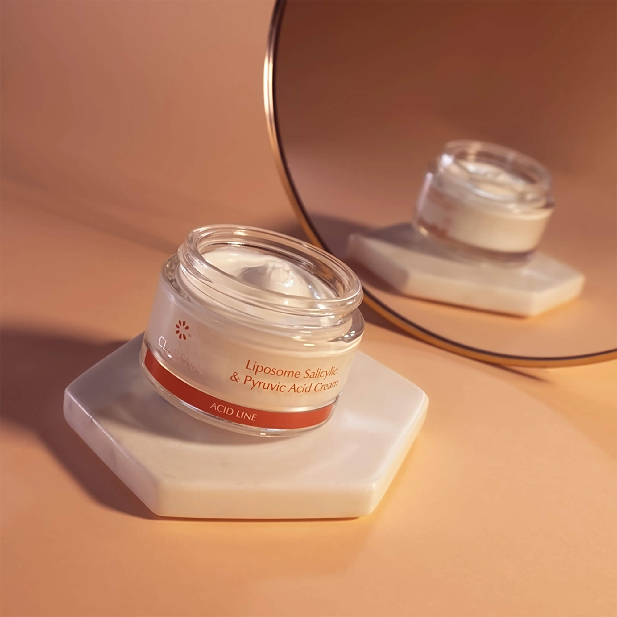 Крем против акне с пировиноградной и салициловой кислотами Clarena Liposome Salicylic and Pyruvic Acid Cream