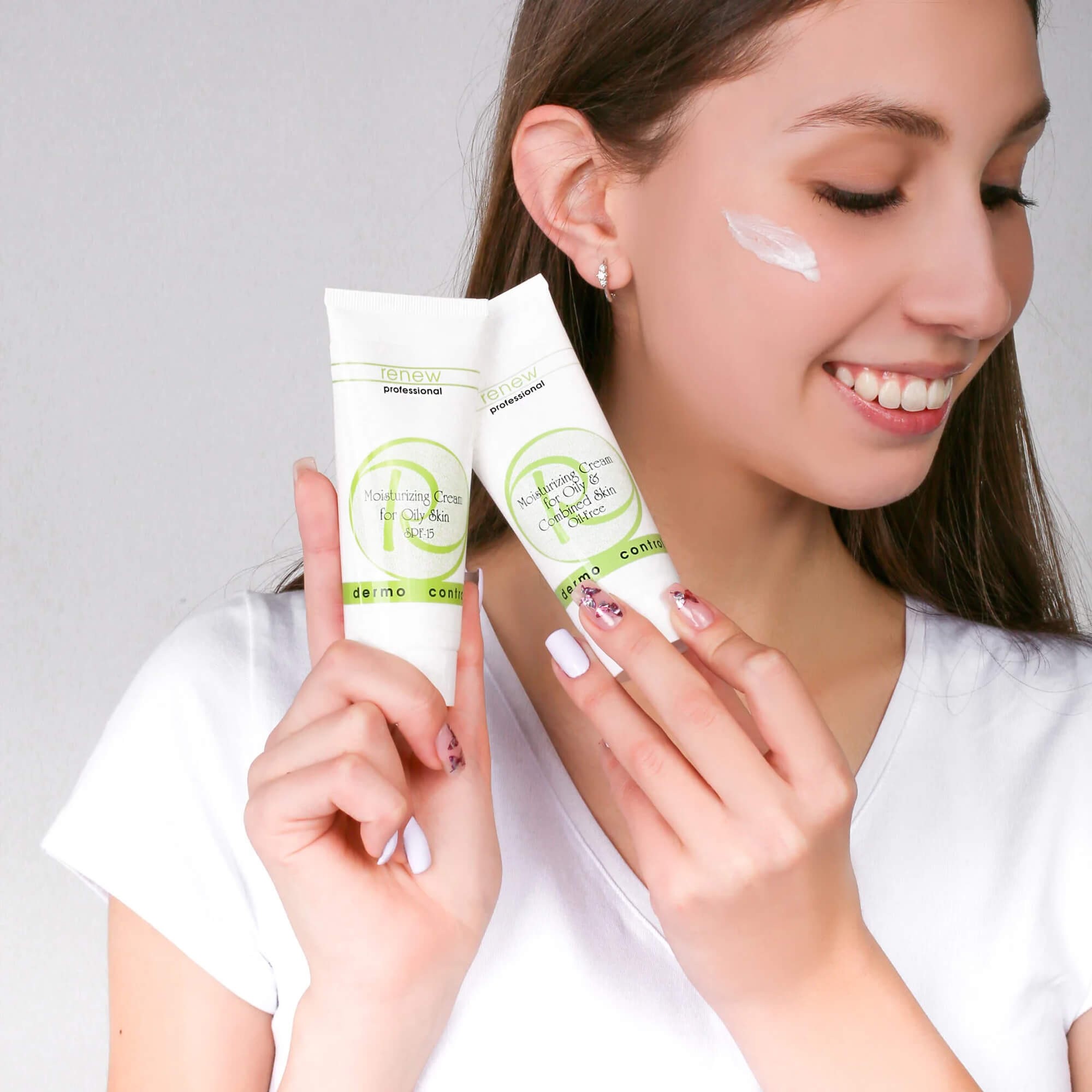 Зволожуючий крем для жирної шкіри SPF-15 Renew Moisturizing Cream For Oily Skin SPF-15