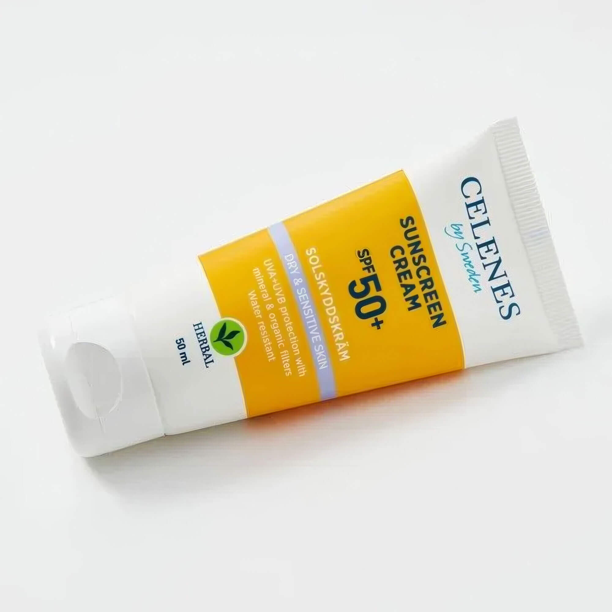 Сонцезахисний крем для сухої та чутливої шкіри Celenes Sunscreen Cream SPF 50+ Dry and Sensitive