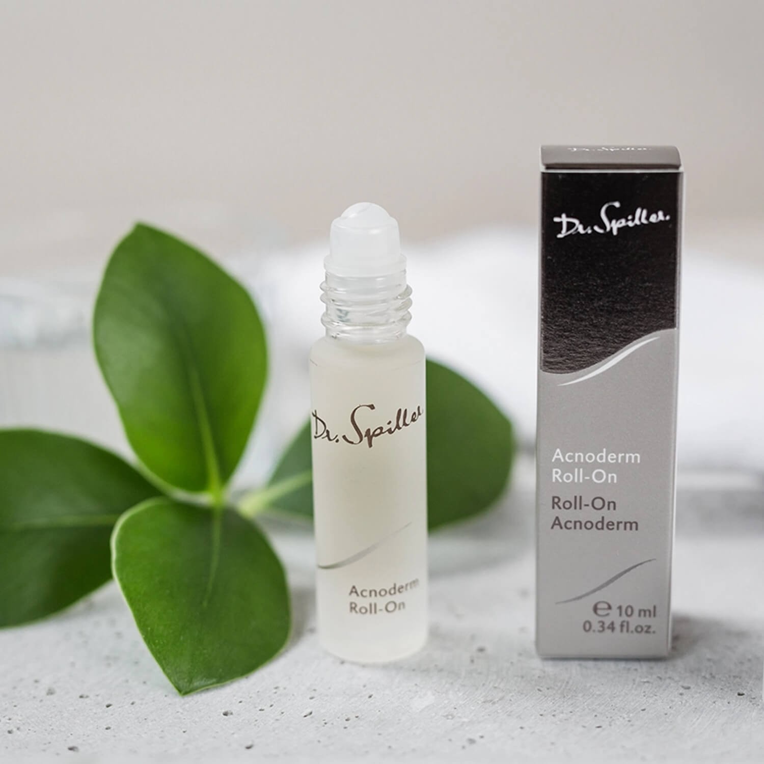 Антибактериальный корректор для кожи с акне Dr.Spiller Acnoderm Roll On