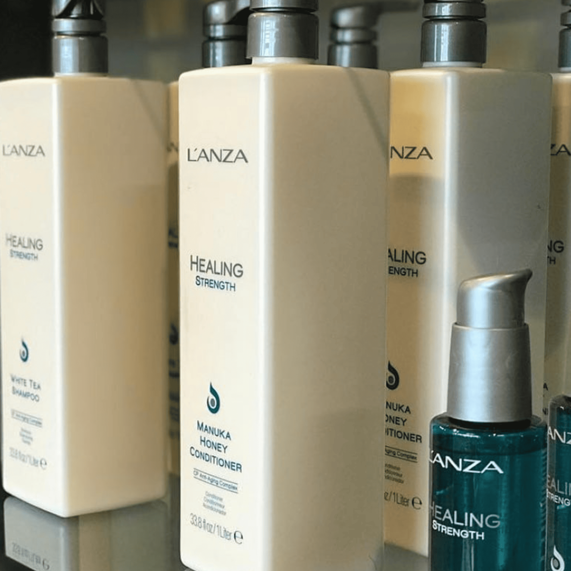 Зміцнювальний кондиціонер із медом мануки L’anza Healing Strength Manuka Honey Conditioner