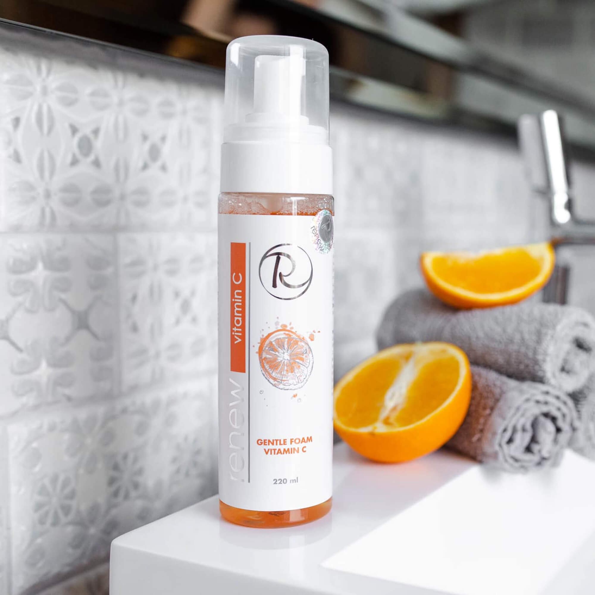 М'яка пінка для вмивання з вітаміном С Renew Gentle Foam Vitamin C