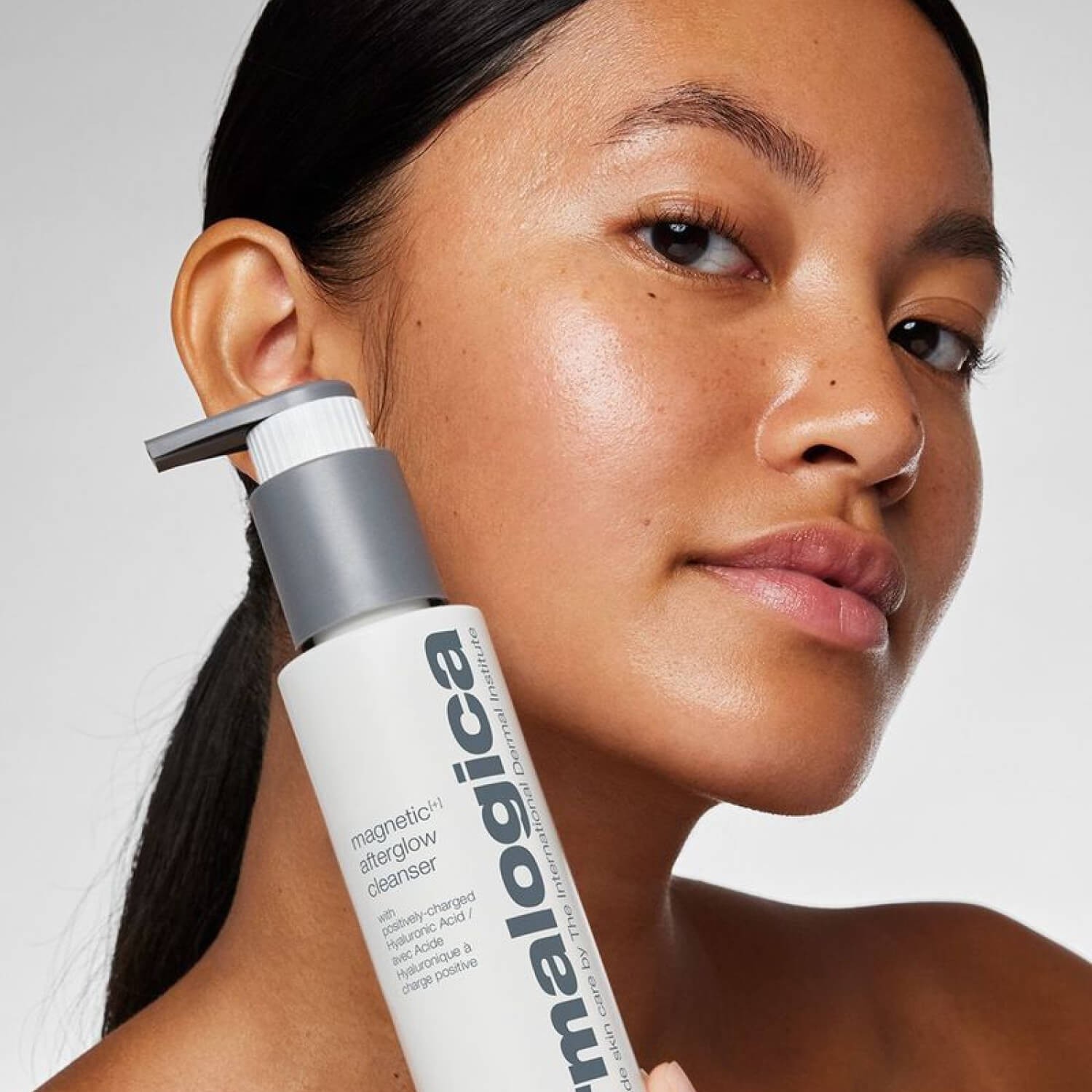 Зволожуючий магнітний очищаючий гель з ефектом сяйва Dermalogica Magnetic Afterglow Cleanser