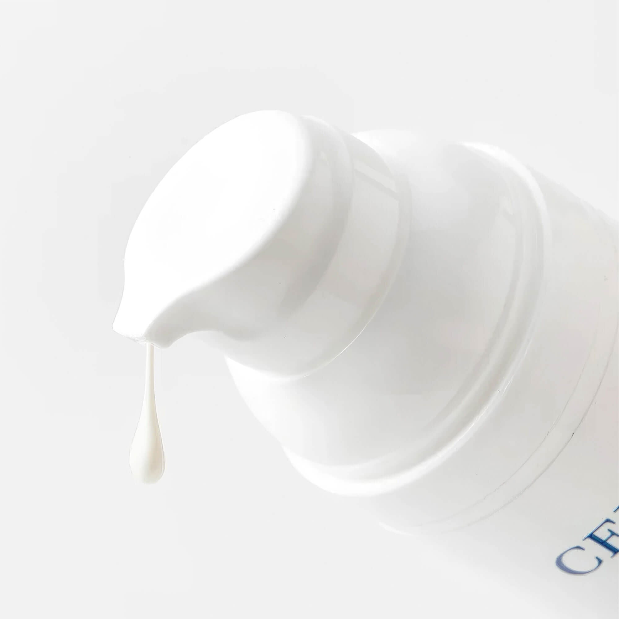 Сонцезахисний флюїд  Celenes Sunscreen Dry Touch Fluid SPF 50+