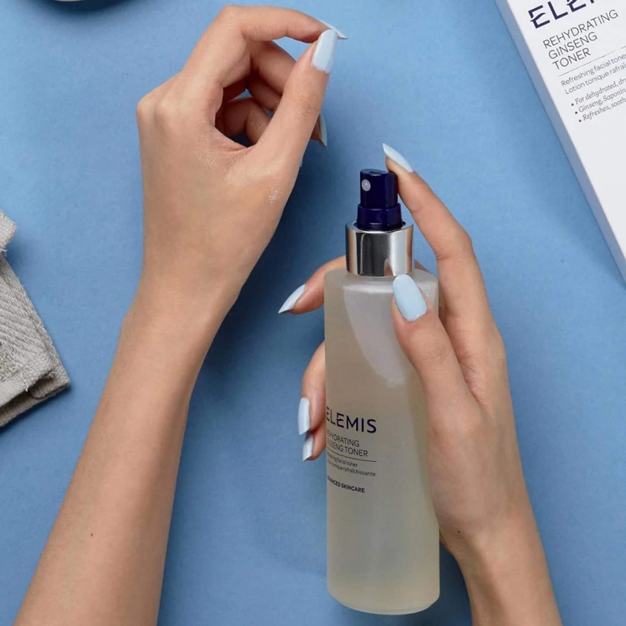 Тонер для сухой кожи Elemis Rehydrating Ginseng Toner 