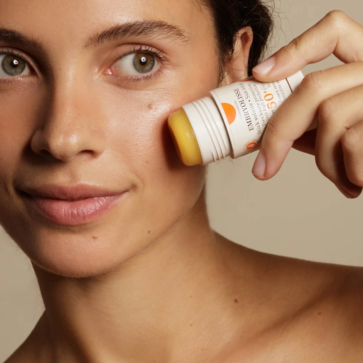 Солнцезащитный стик SPF 50+ Embryolisse Laboratories Sun Stick SPF 50+