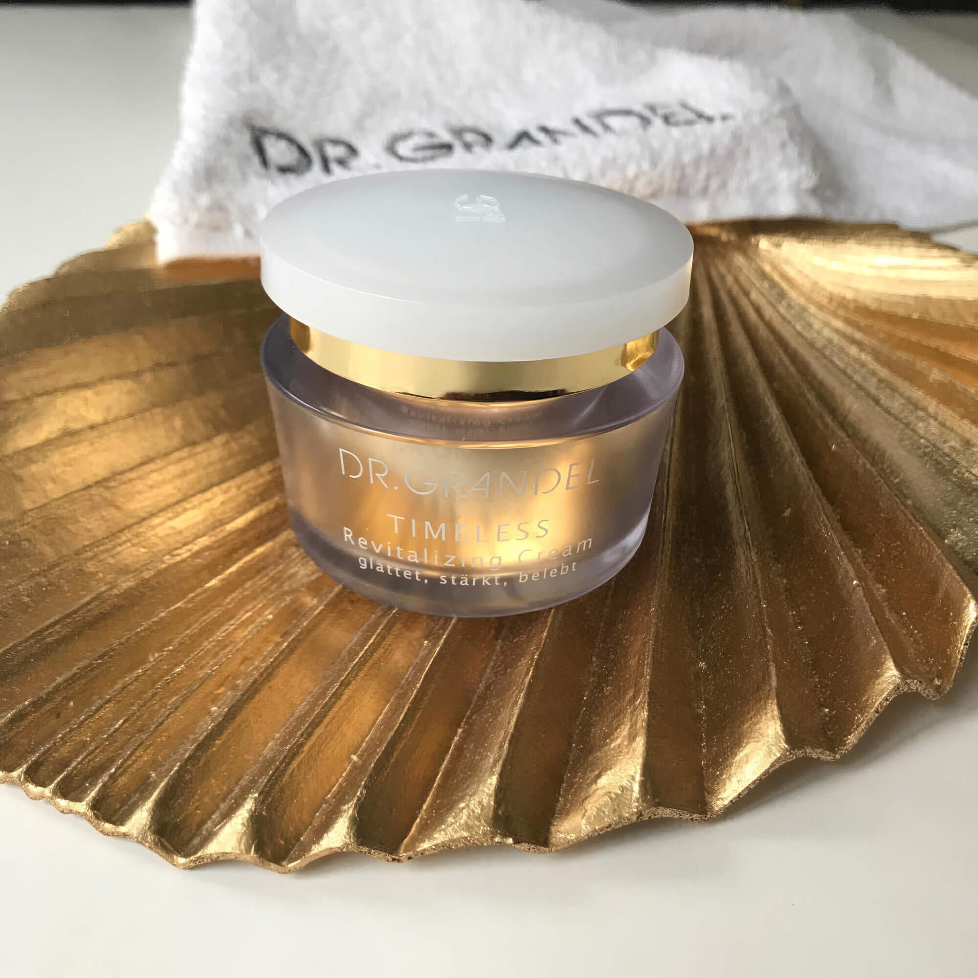 Живильний крем для чутливої та дуже сухої шкіри Dr.Grandel Nourishing Cream