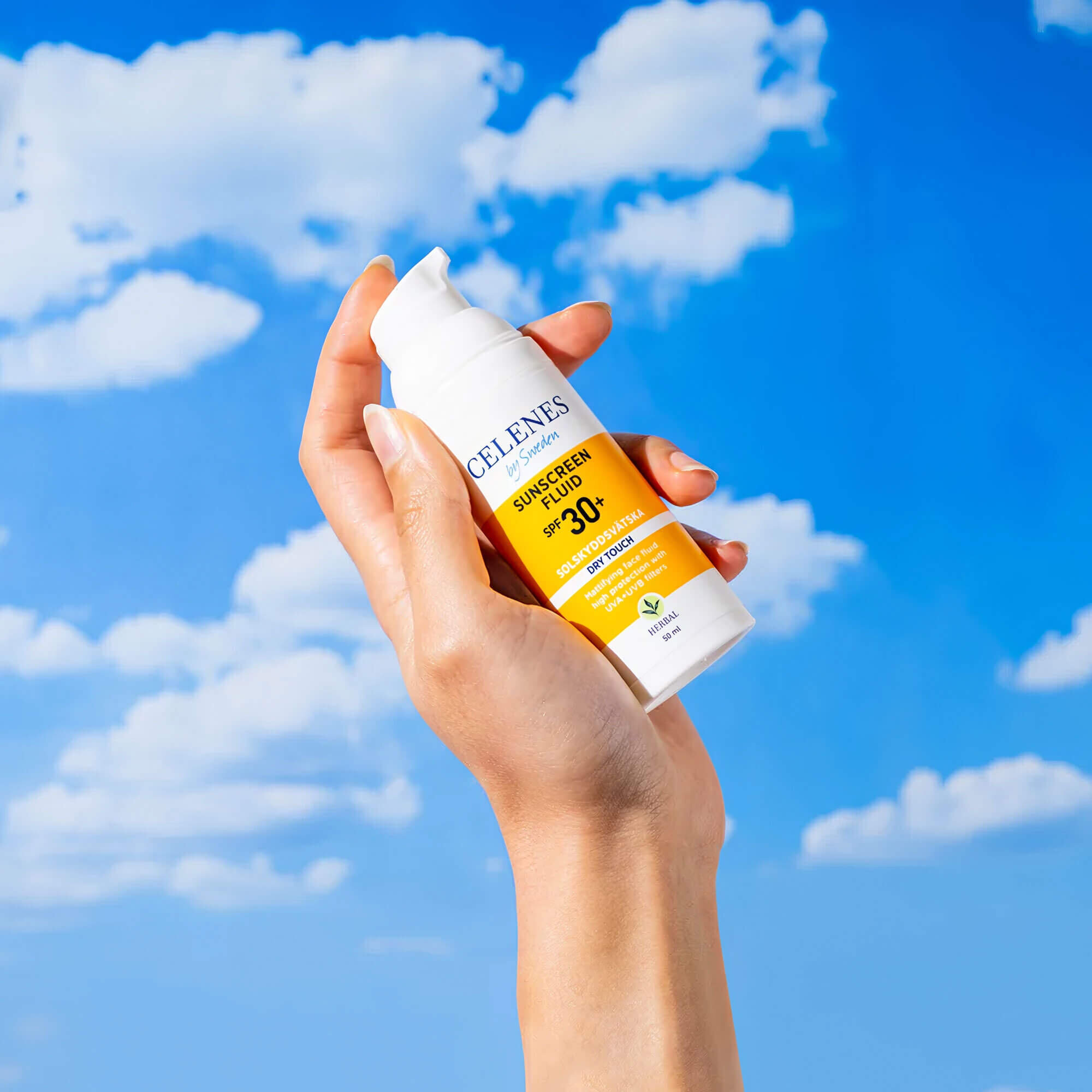 Сонцезахисний флюїд Celenes Sunscreen Dry Touch Fluid SPF 30+