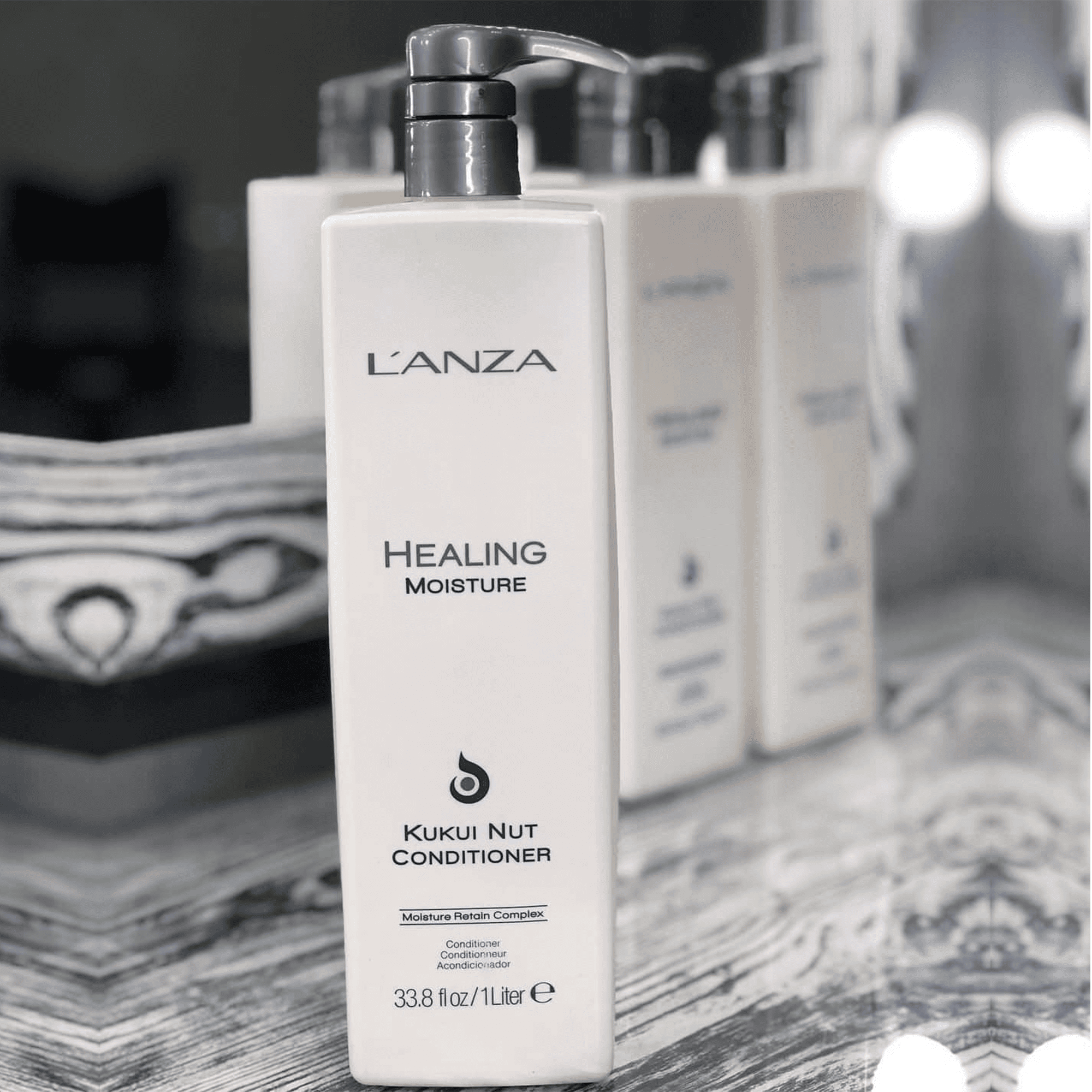Увлажняющий кондиционер с маслом ореха кукуи L’anza Healing Moisture Kukui Nut Conditioner