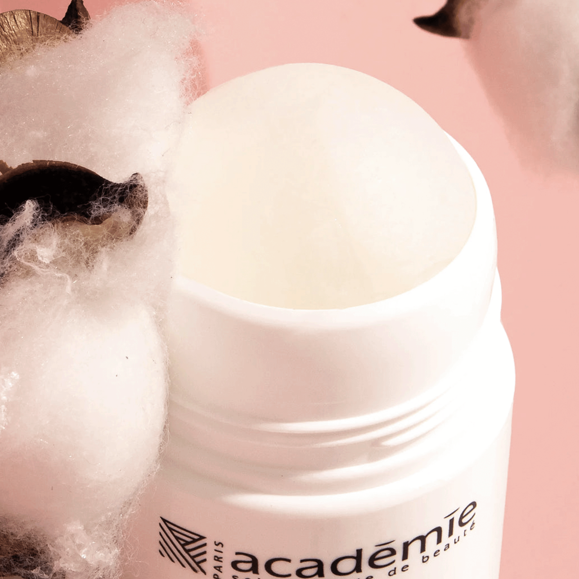 Дезодорант антиперспирант после эпиляции Academie Antiperspirant Post-Depilatory Deodorant Roll-On