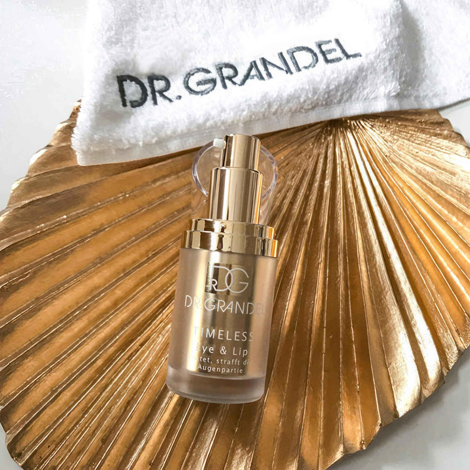 Крем для контуру шкіри навколо очей і губ Dr.Grandel Eye & Lip Firmer