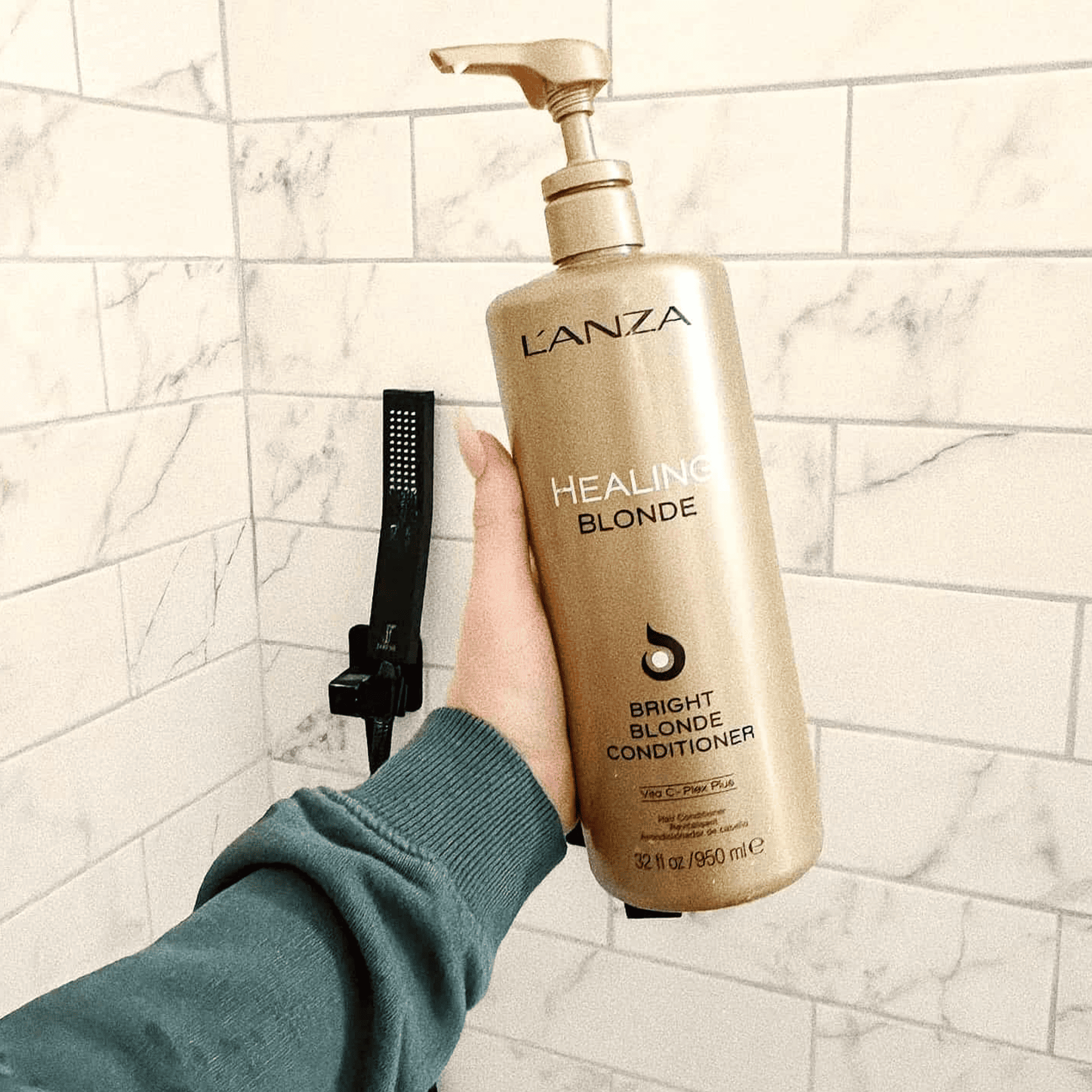 Целебный кондиционер для натуральных и обесцвеченных светлых волос L’anza Healing Bright Blonde Conditioner