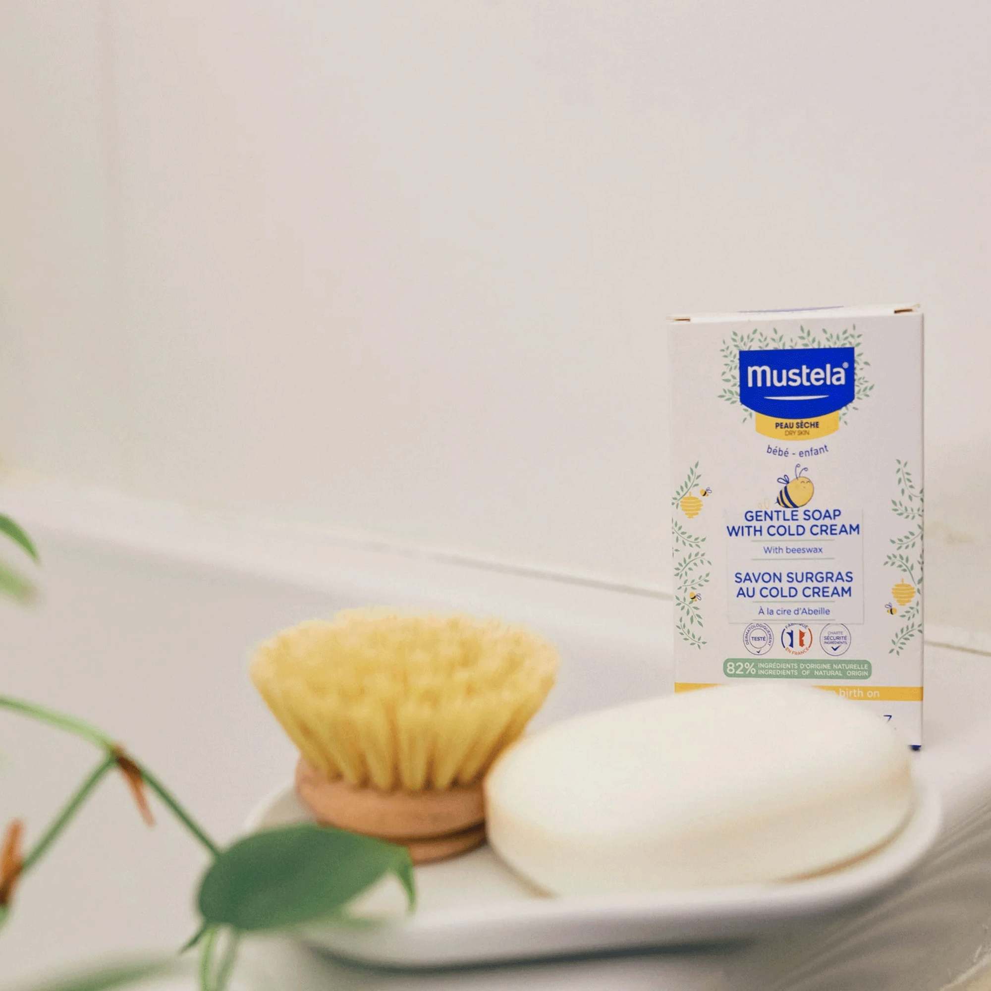 Мыло для сухой кожи с колд-кремом Mustela Gentle Soap with Cold Cream