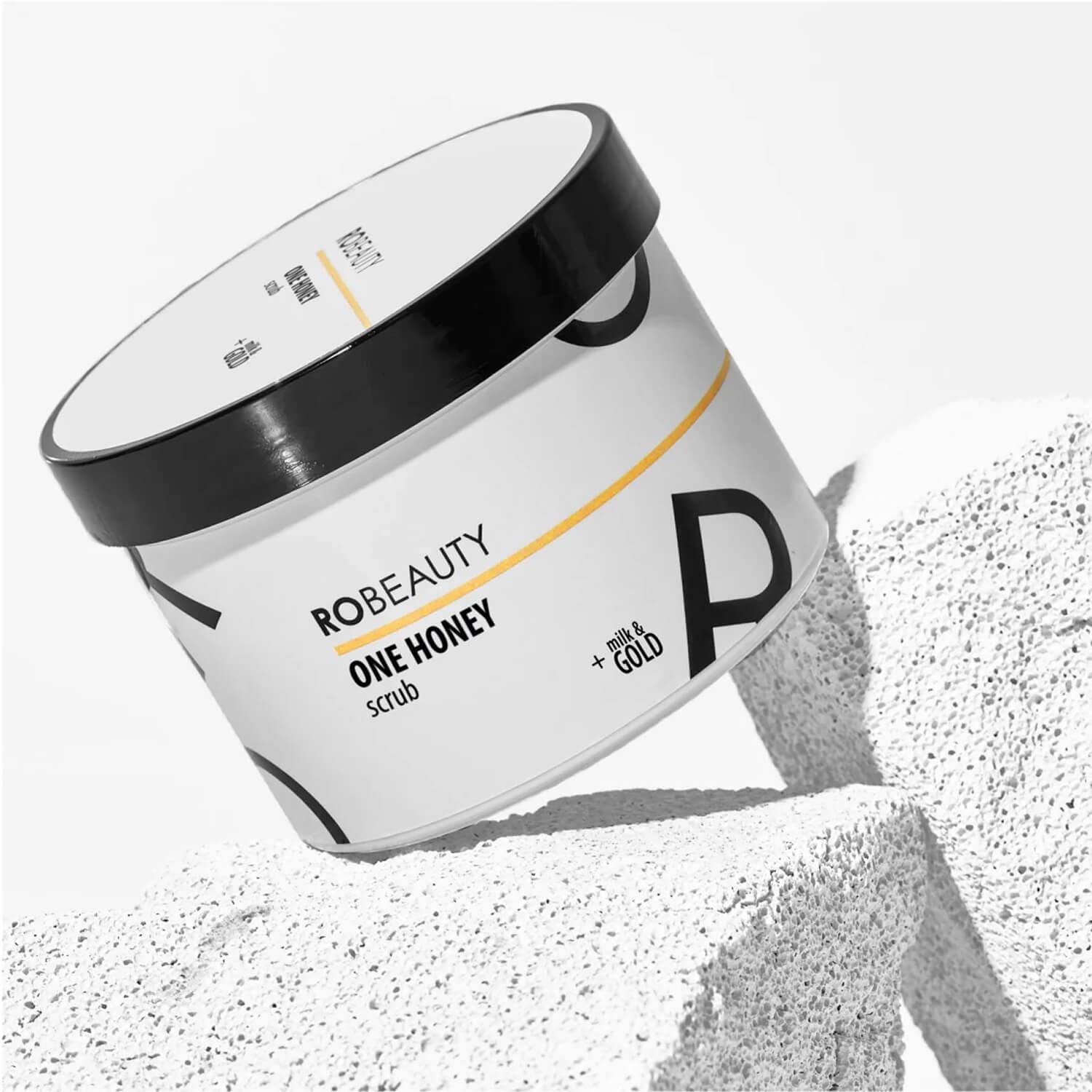 Медовий скраб для тіла Robeauty Me One Honey Scrub