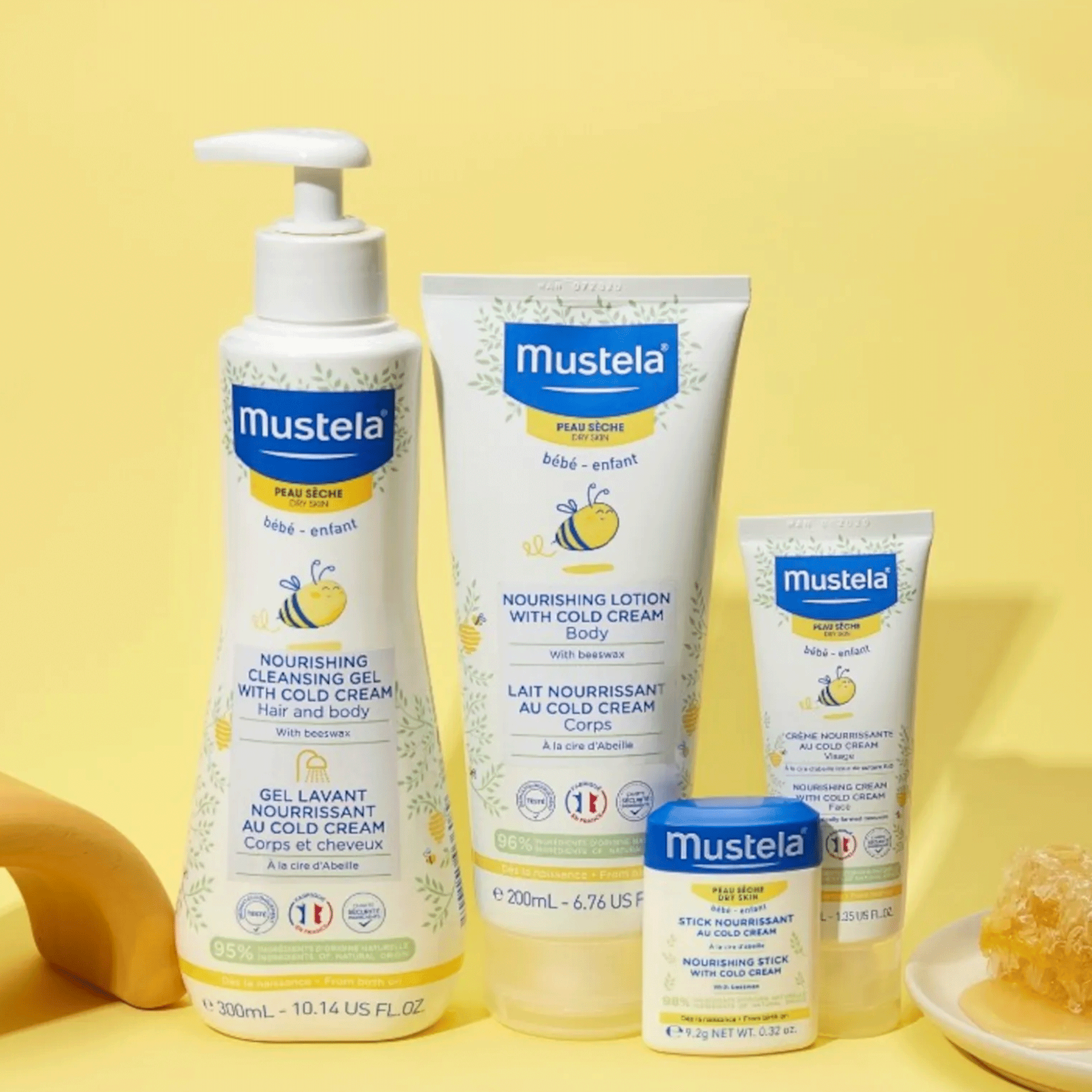 Гипоаллергенный гель для душа с колд-кремом Mustela Nourishing Cleansing Gel with Cold Cream and Beeswax