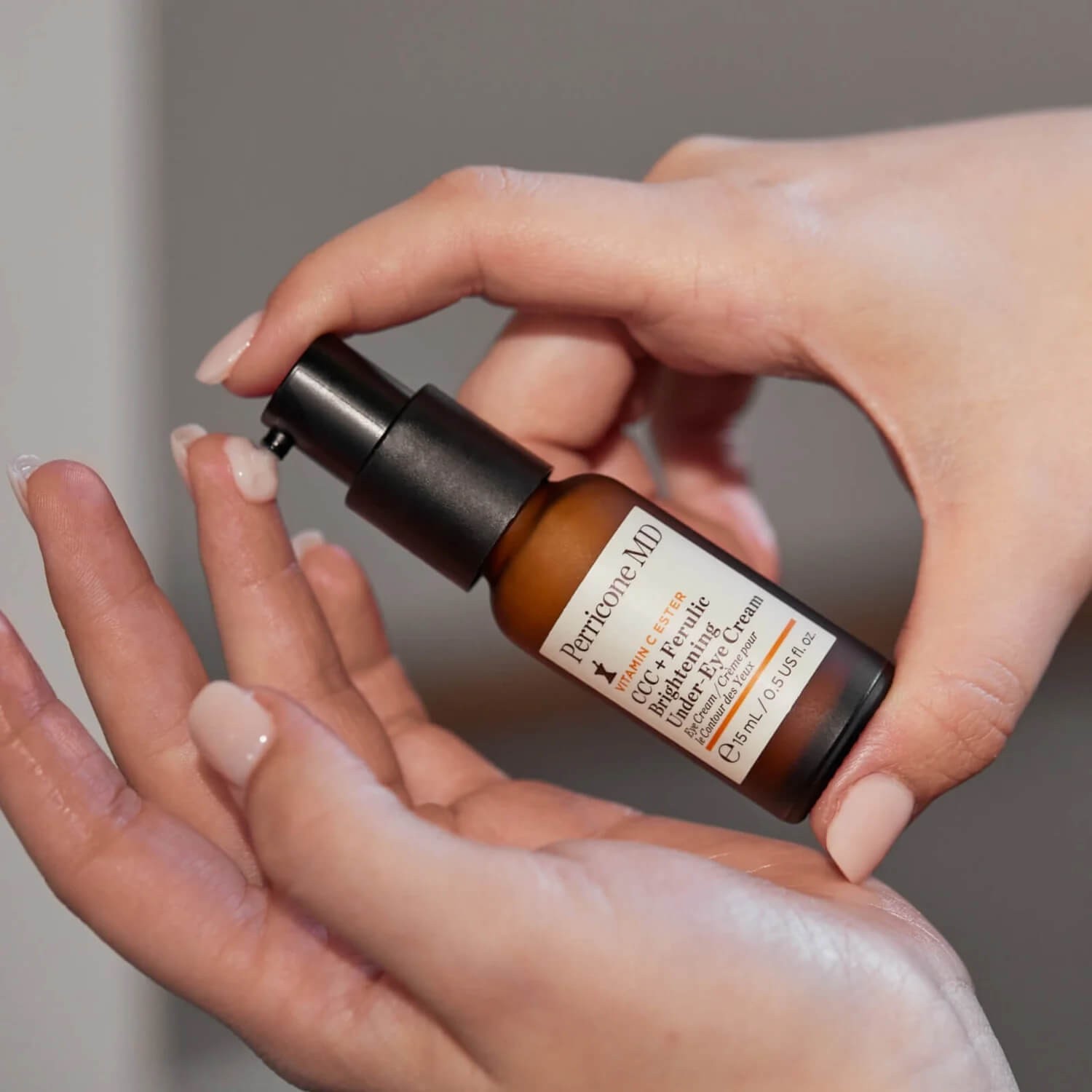 осветительный крем под глаза с тремя формами вит.С и феруловой кислотой Perricone MD Vitamin C Ester CCC+ Ferulic Brightening Under-Eye Cream