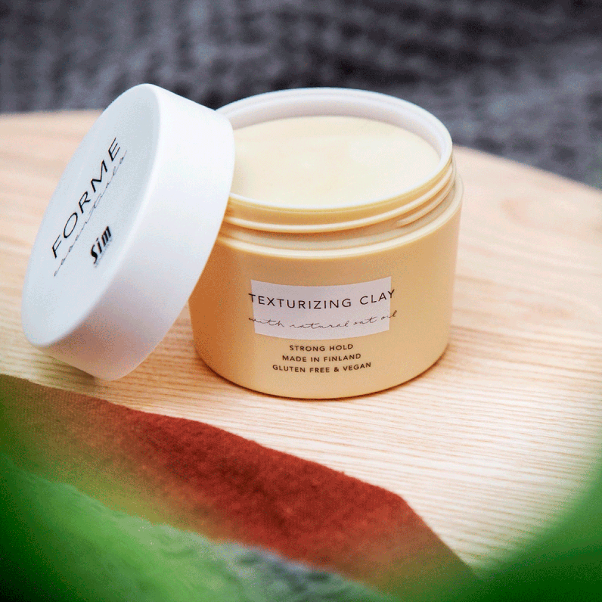 Текстуруюча глина для волосся Forme Forme Texturizing Clay