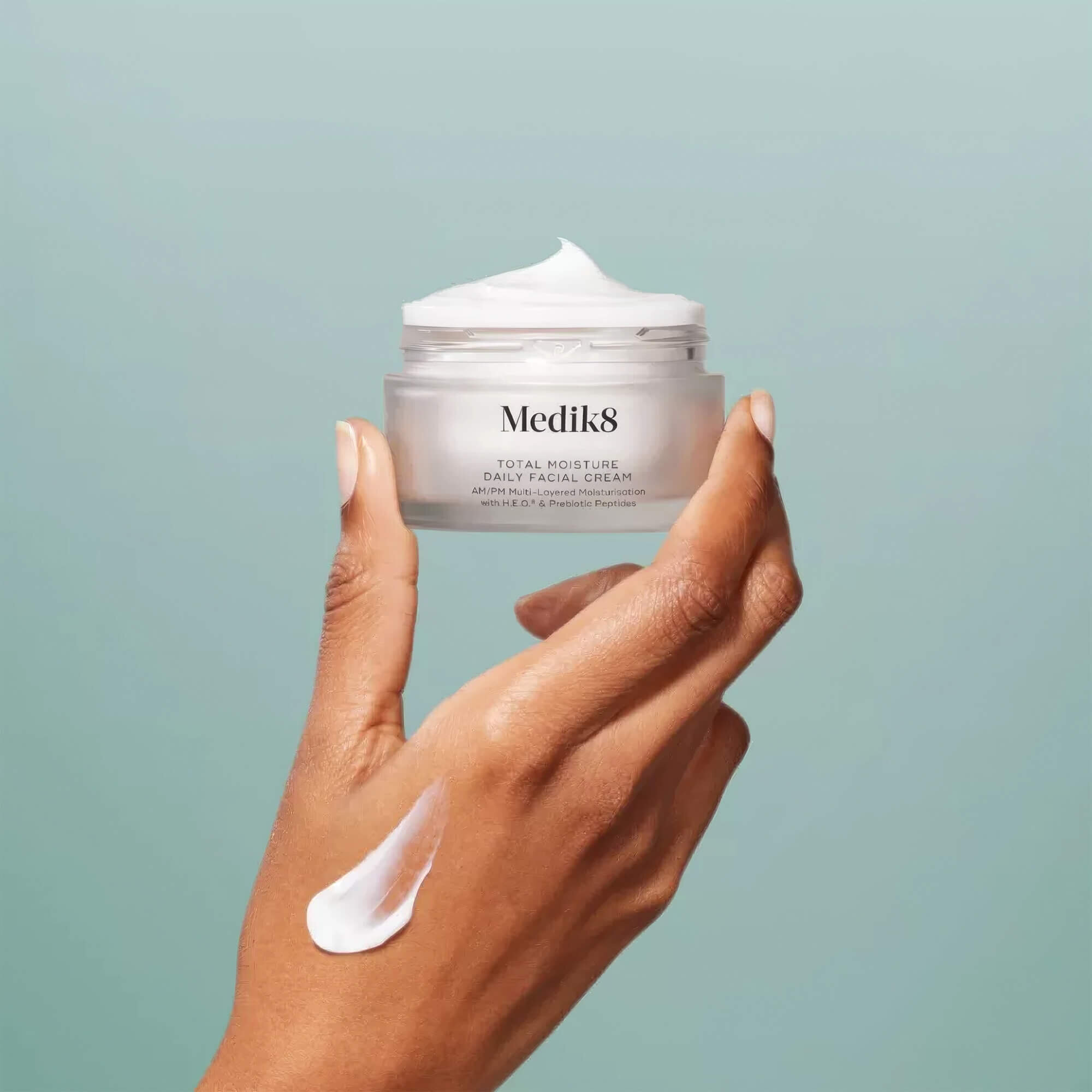 крем для глубокого увлажнения кожи  Medik8 Total Moisture Daily Facial Cream