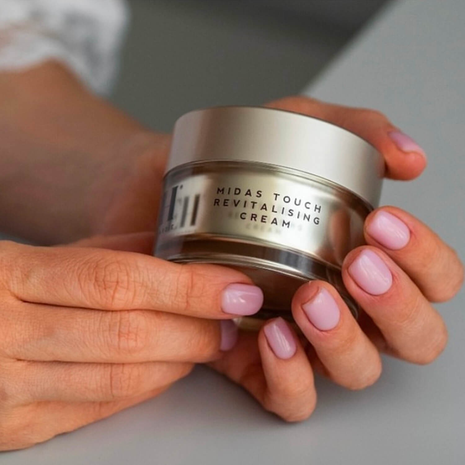 Крем відновлюючий для обличчя Emma Hardie Midas Touch Revitalising Cream