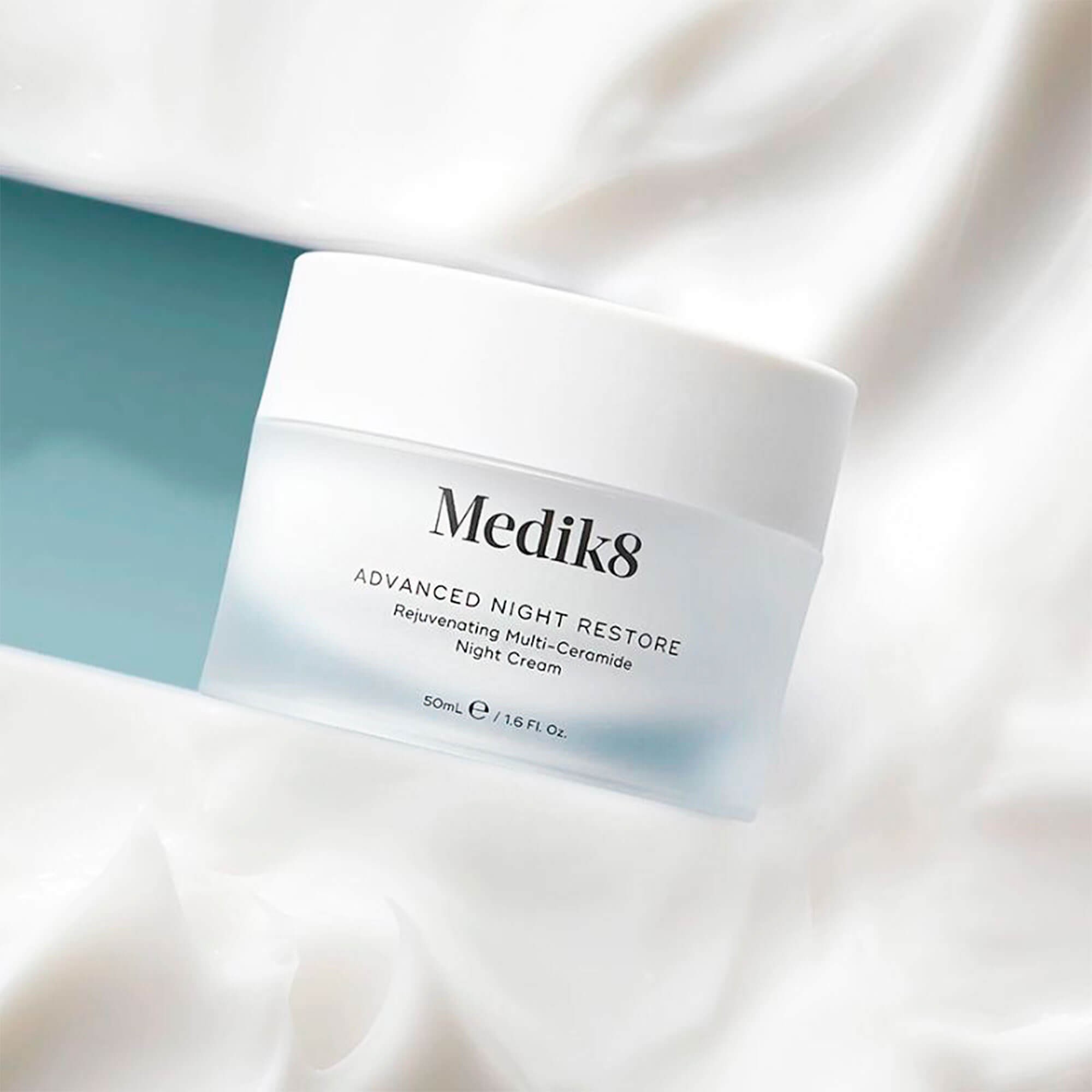 Набір для зволоження та посилення пружності шкіри Medik8 Firm Favourites Kit