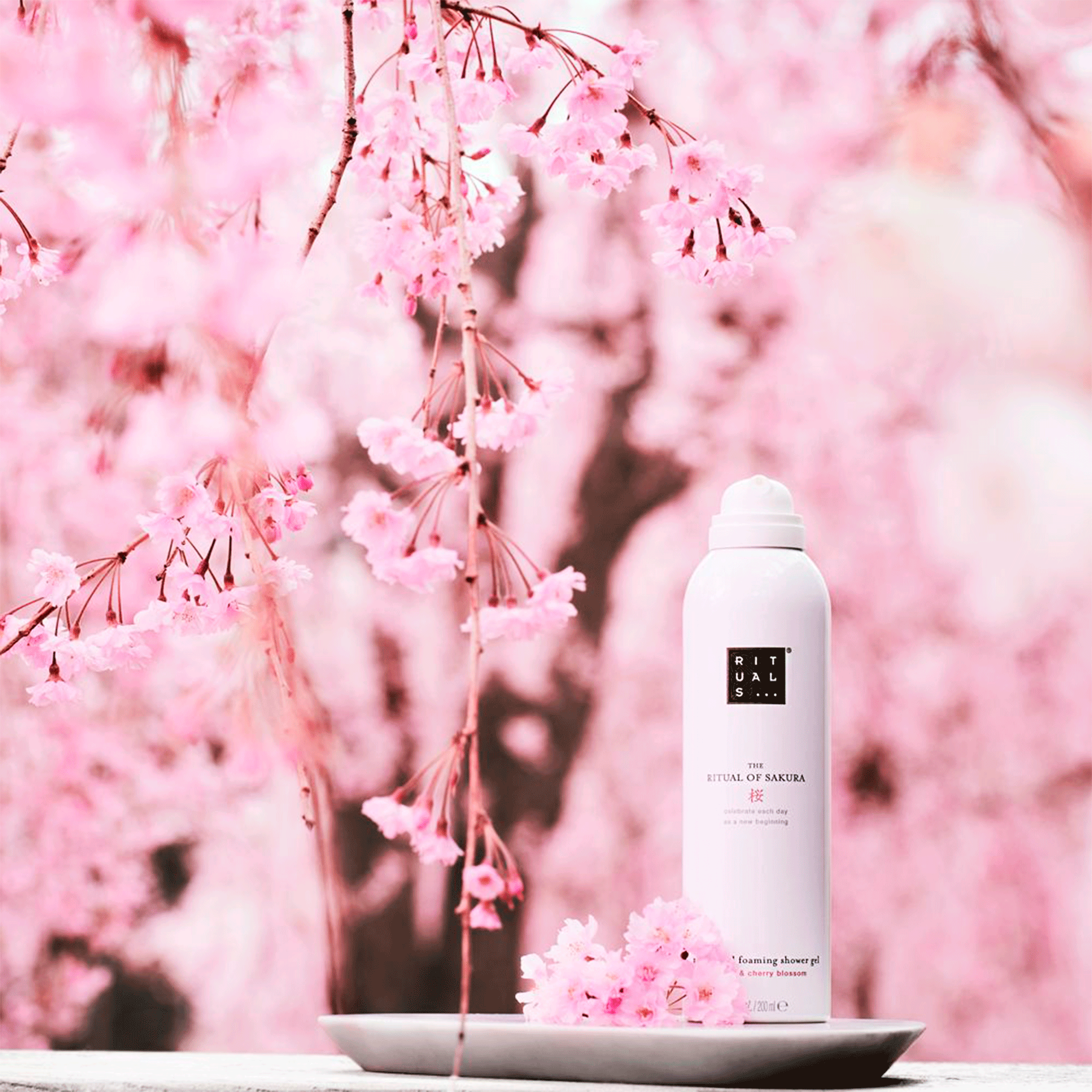 Гель-пенка для душа Rituals The Ritual of Sakura Foaming Shower Gel