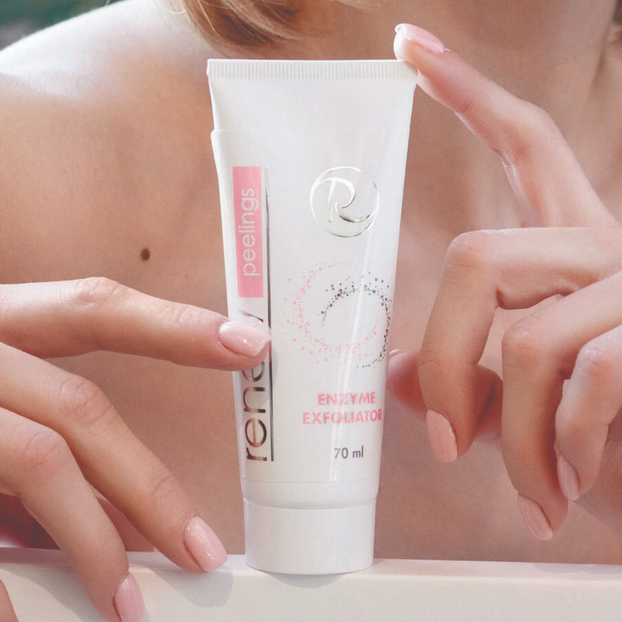 Ензимний пілінг для обличчя Renew Enzyme Exfoliator