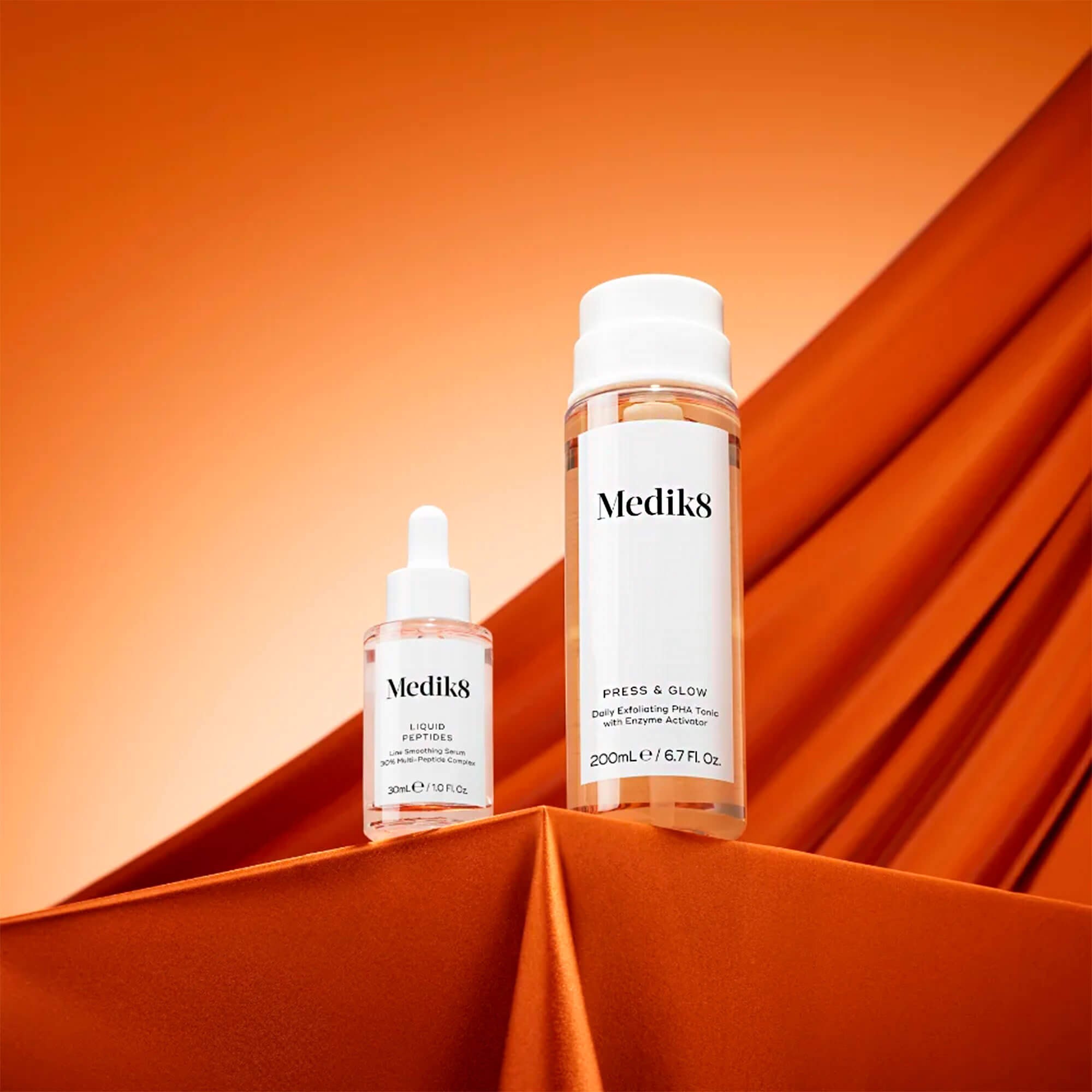 Набір для миттєвого сяйва та розгладження шкіри Medik8 Luminous Lift