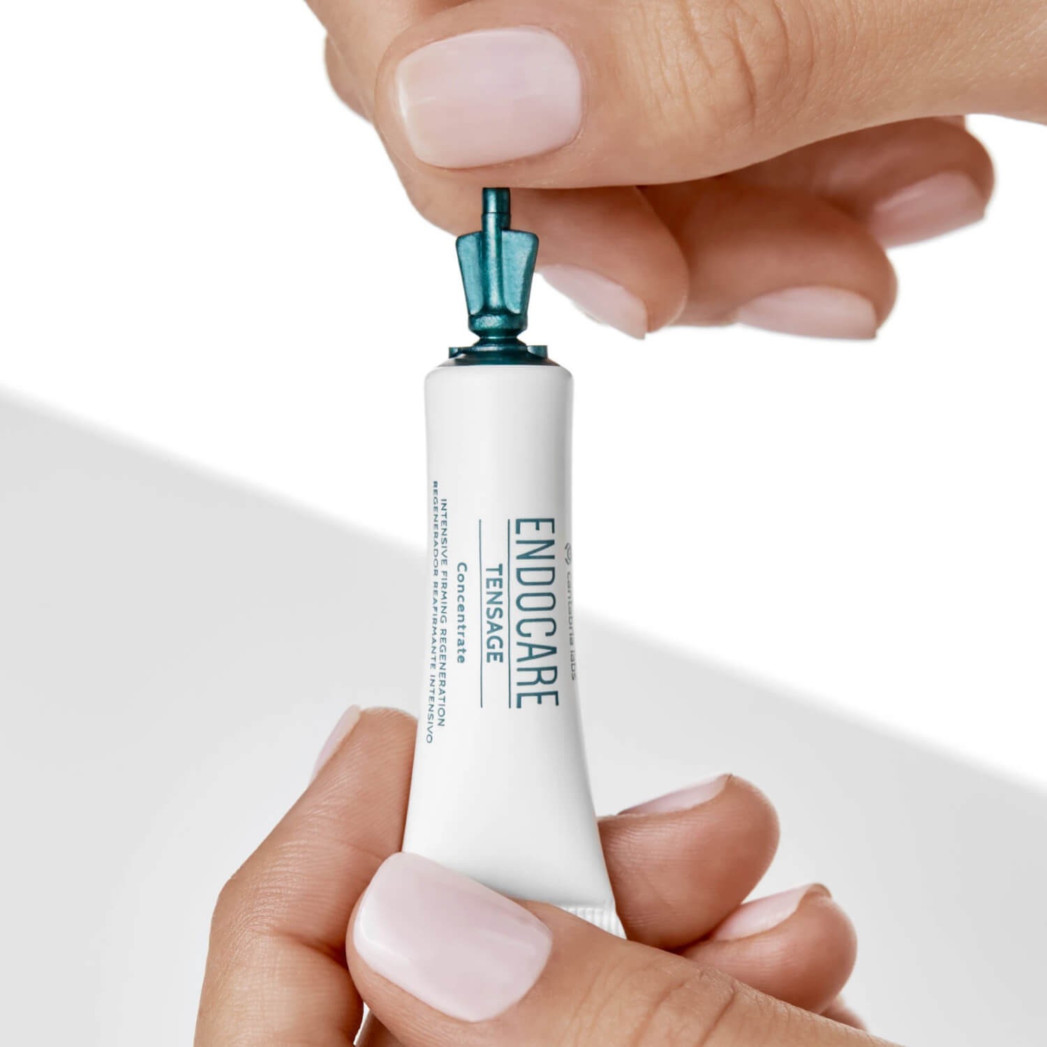 Регенеруючий ліфтинговий концентрат Cantabria Labs Endocare Tensage Concentrate Blisters 