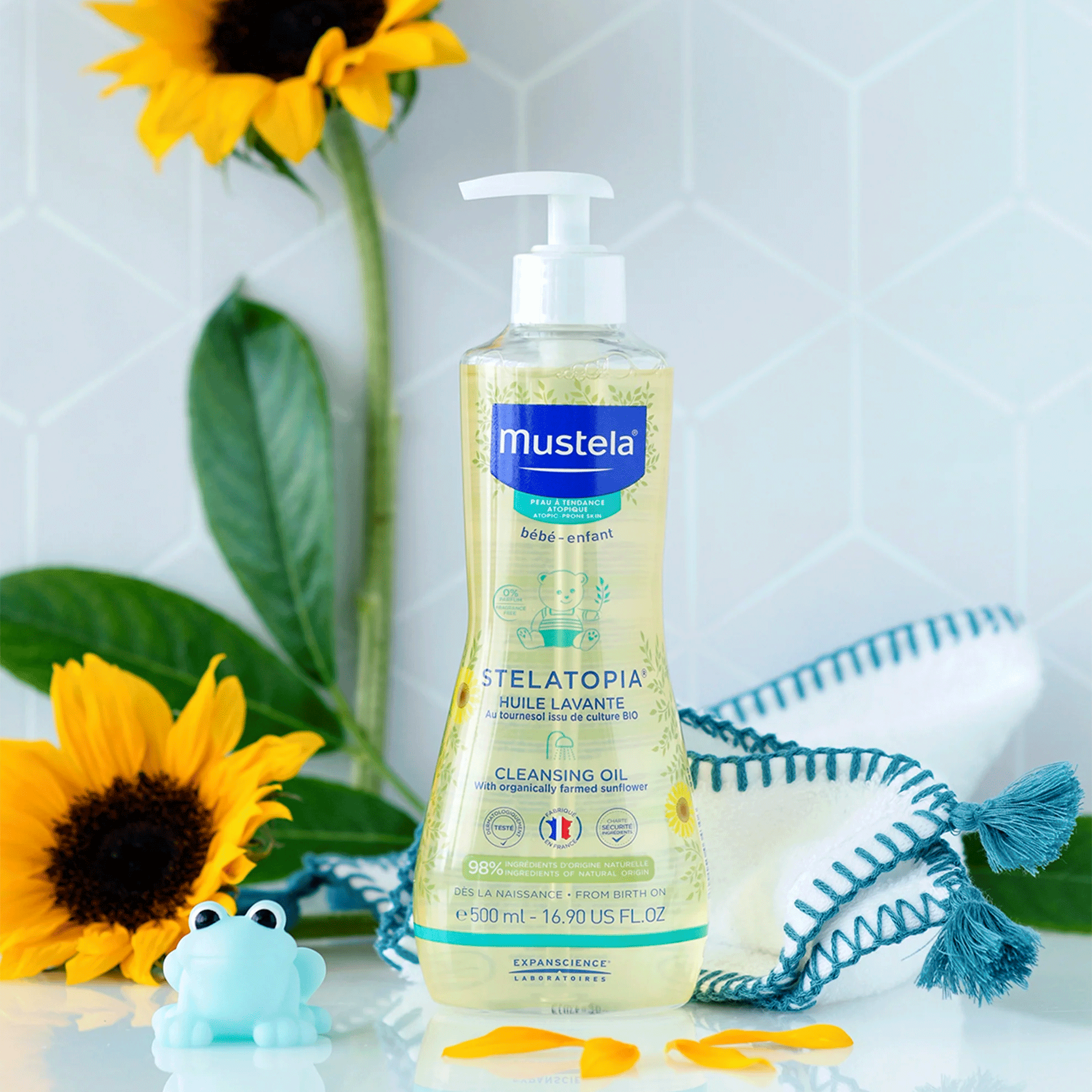 Очищающее масло для апотической кожи Mustela Bebe Stelatopia Cleansing Oil