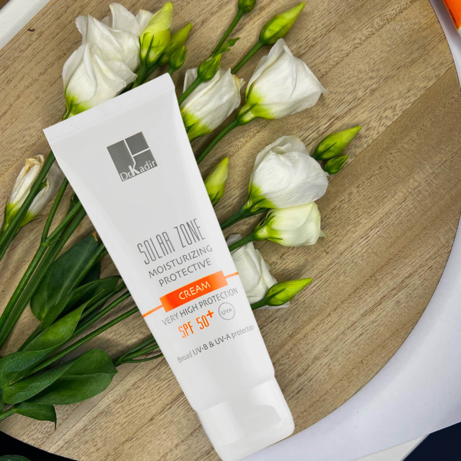 Зонцезахисний зволожуючий крем SPF 50+ Dr. Kadir Solar Zone Moisturizing Protective Cream SPF 50+