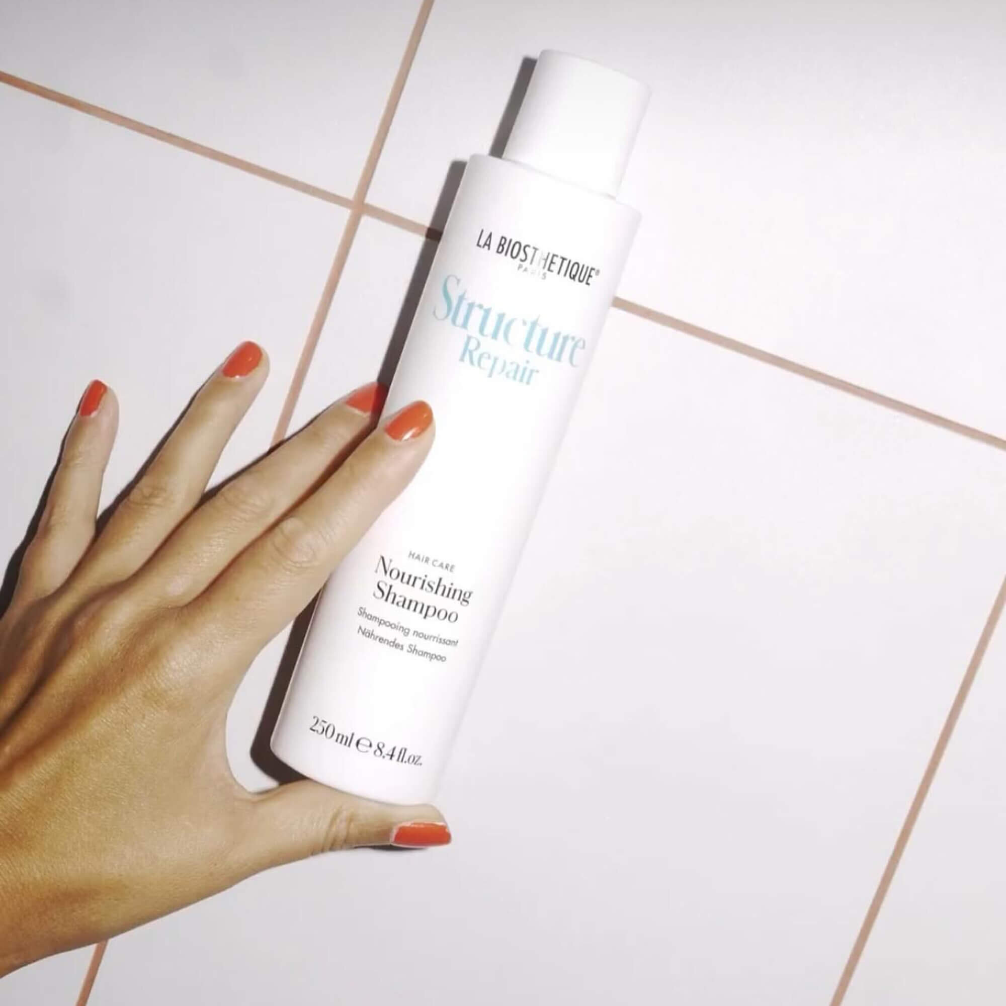 Шампунь для выравнивания структуры волос La Biosthetique Structure Repair Nourishing Shampoo