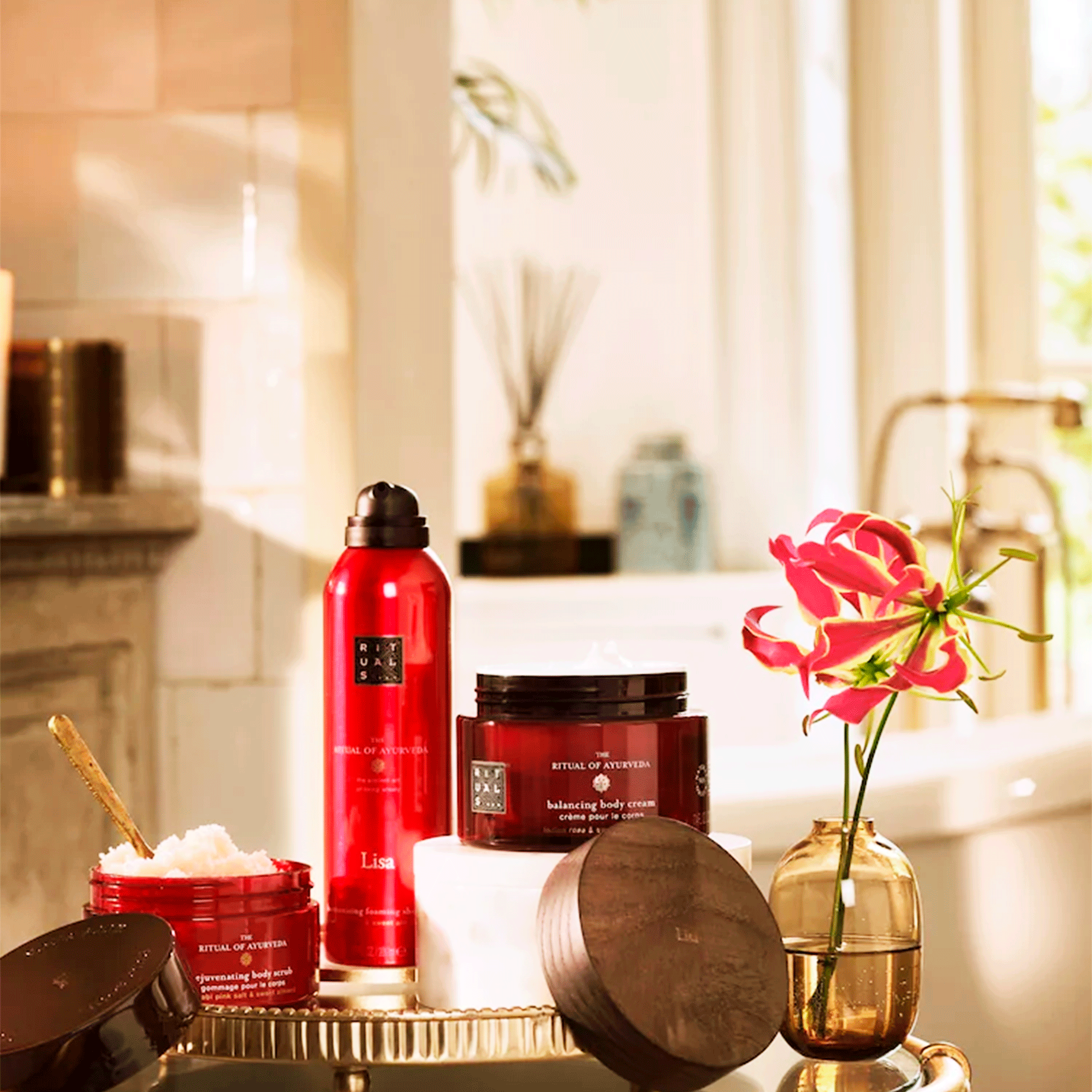 Гель-пенка для душа Rituals The Ritual of Ayurveda Foaming Shower Gel