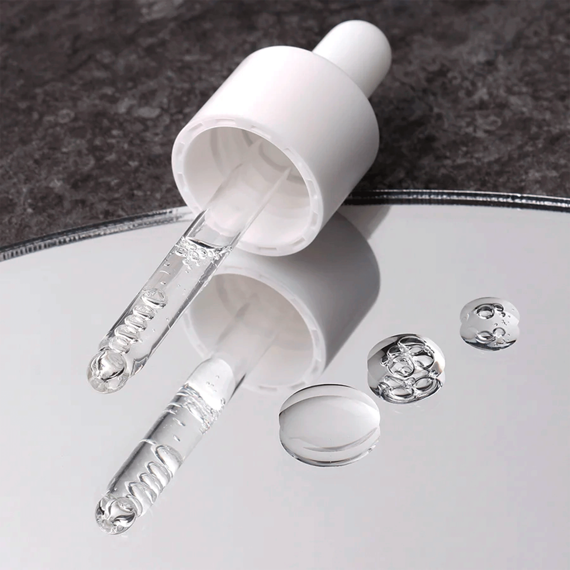 Сироватка з пептидами для обличчя Medik8 Liquid Peptides