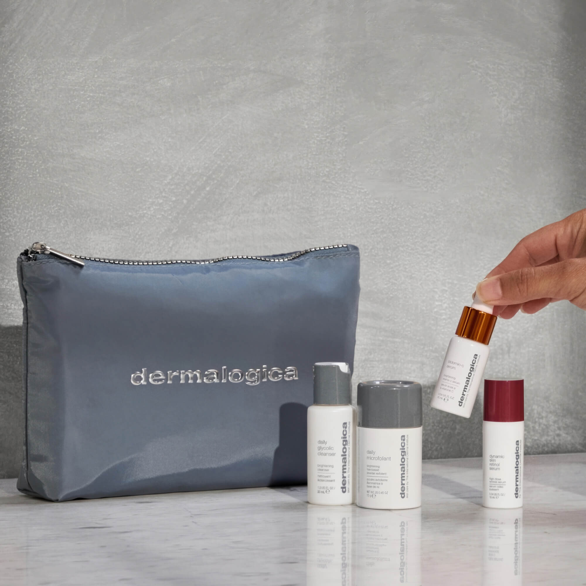 Тревел косметичка для идеального путешествия Dermalogica Expertise On the Go