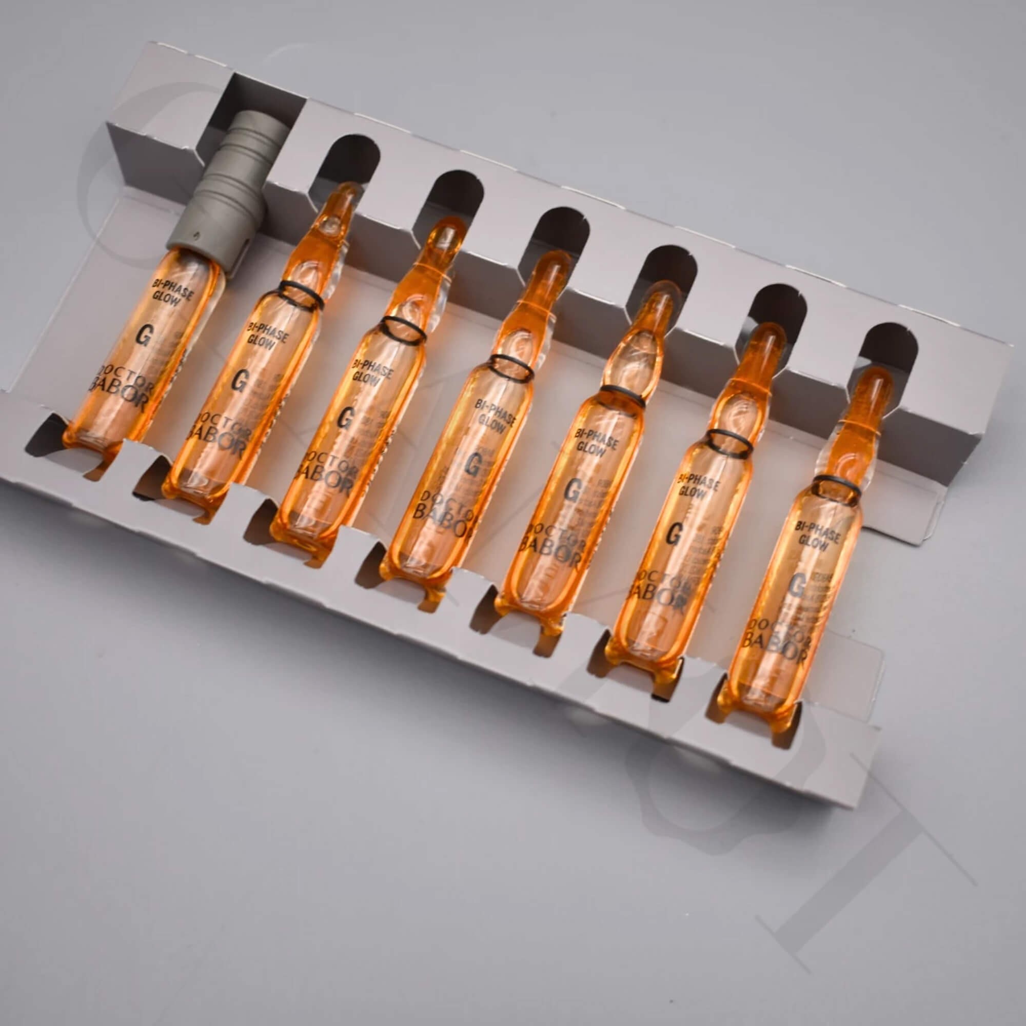 Двухфазные ампулы для сияния кожи Babor Doctor Refine Cellular Glow Bi Phase Ampoules