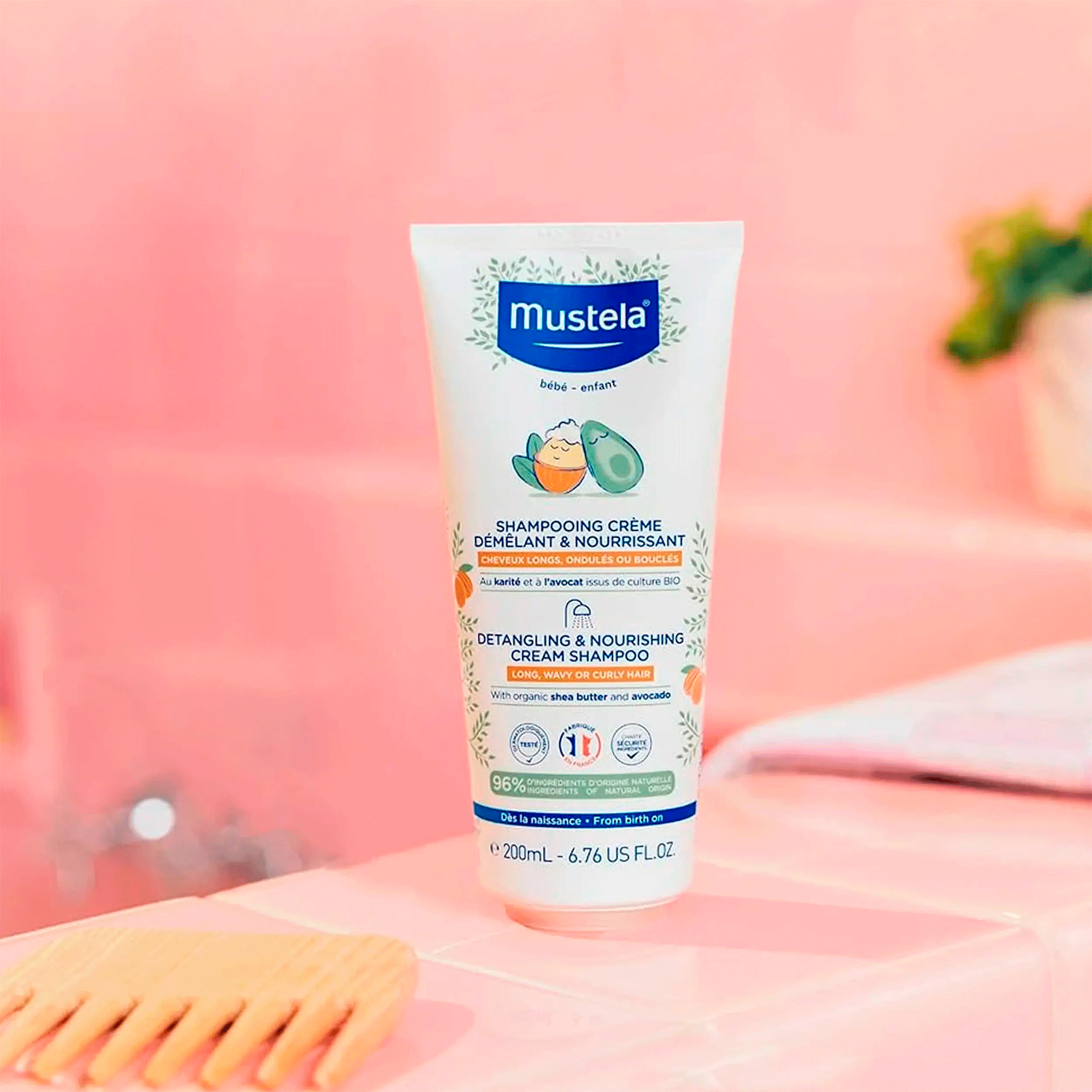 Питательный шампунь для волнистых волос Mustela Bebe Detangling & Nourishing Cream Shampoo