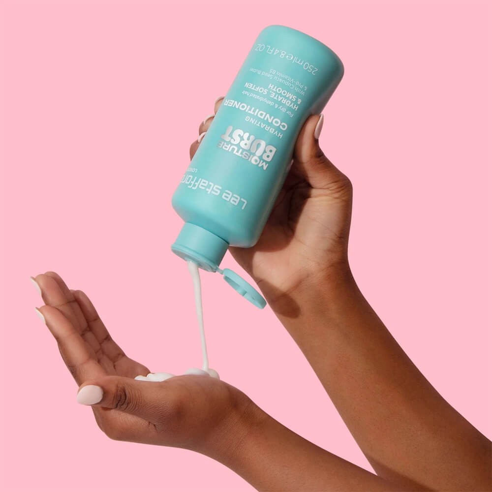 Безсульфатный увлажняющий кондиционер Lee Stafford Moisture Burst Hydrating Conditioner
