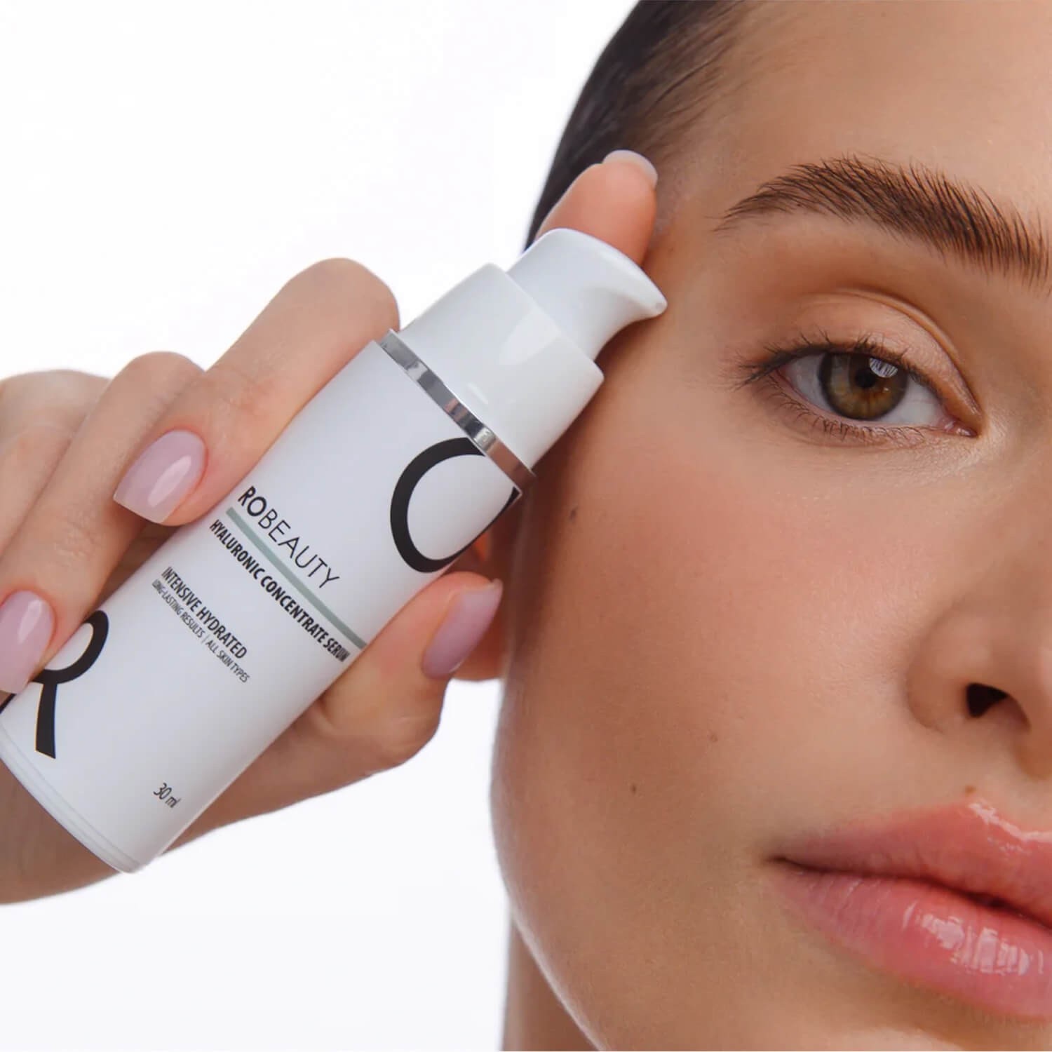 Сироватка з 4 видами гіалуронової кислоти та пробіотиками Robeauty Me Hyaluronic Concentrate Serum
