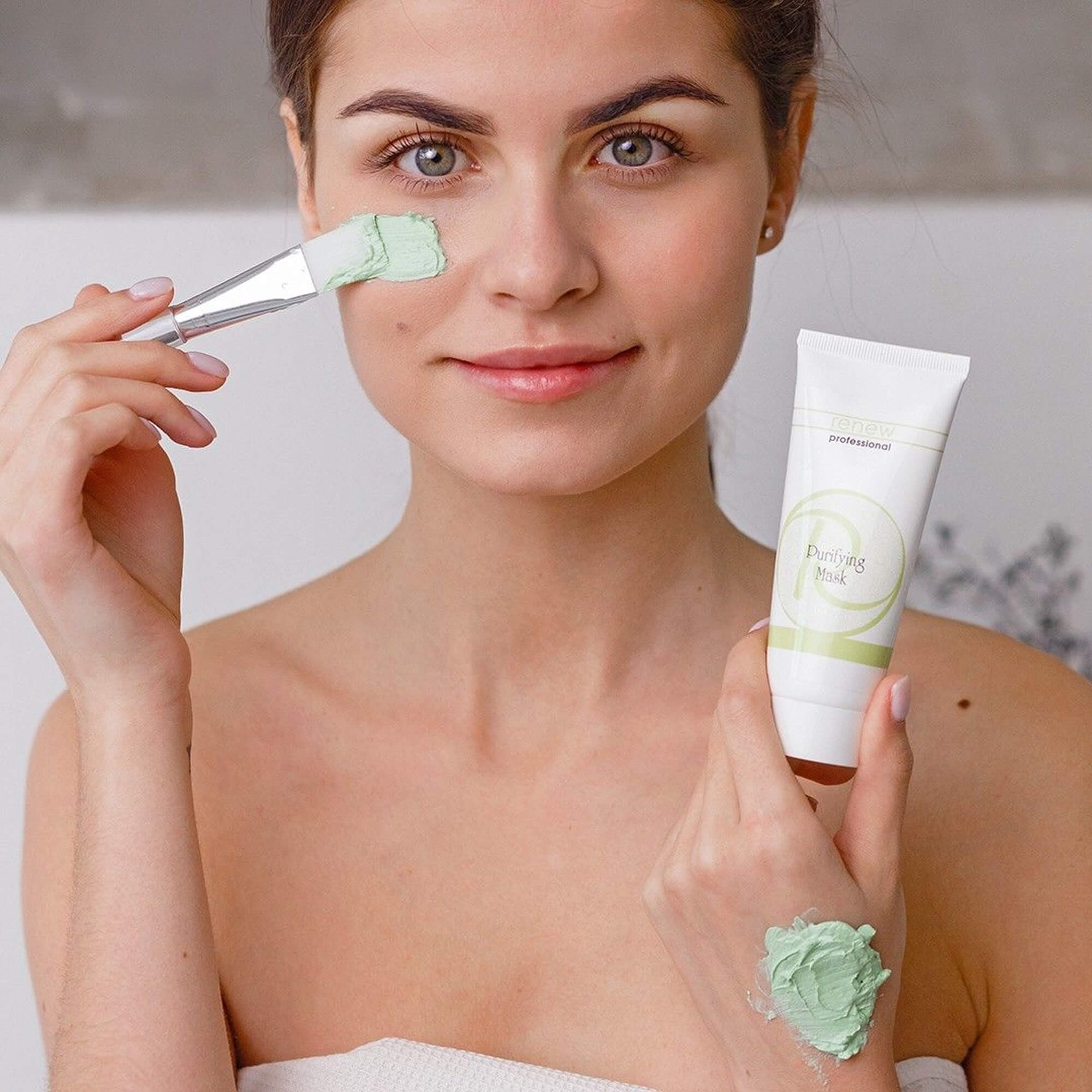 Порозвужувальна та очищувальна маска Renew Purifying Mask