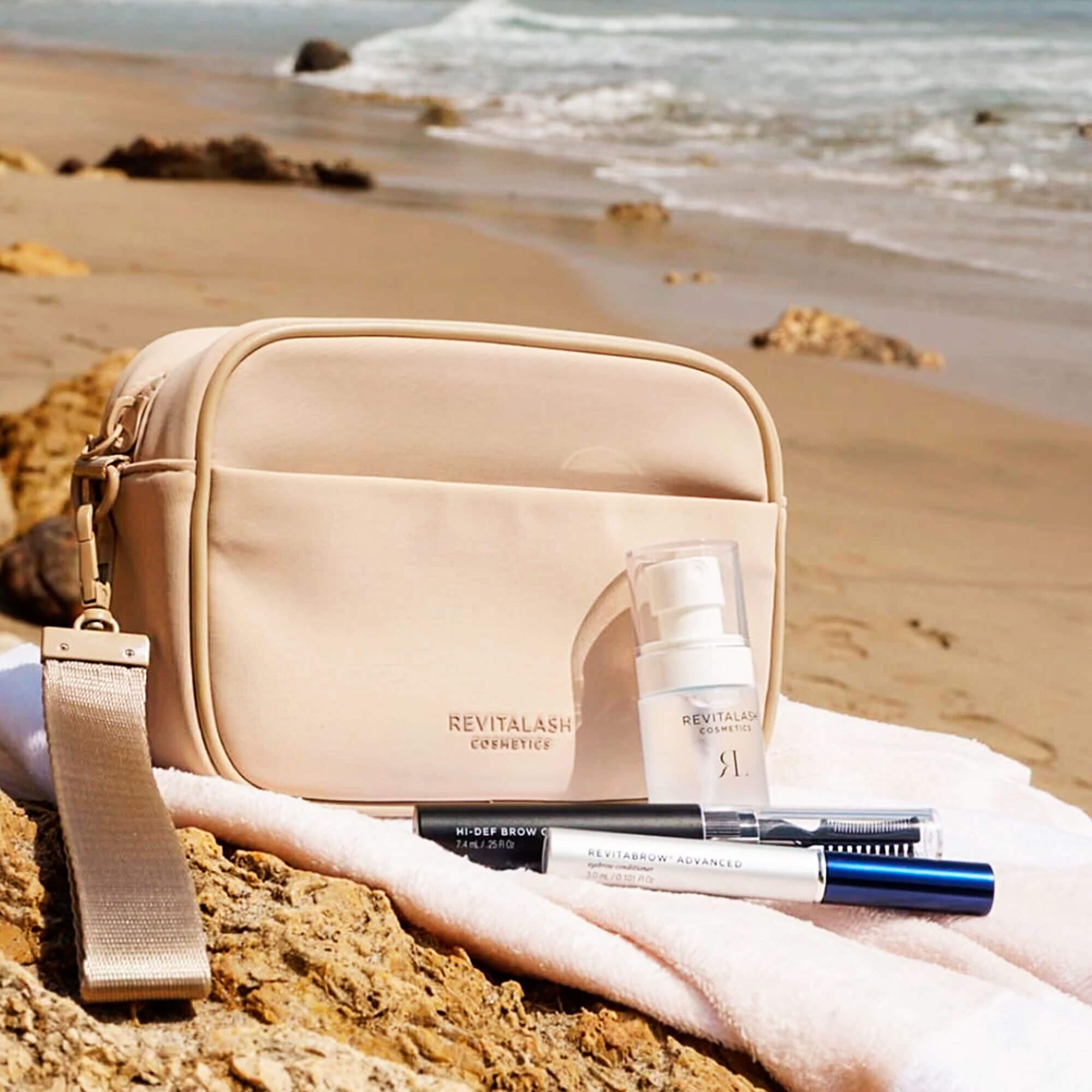 Лімітований подарунковий набір для брів RevitaLash Strengthen & Define Brow Collection