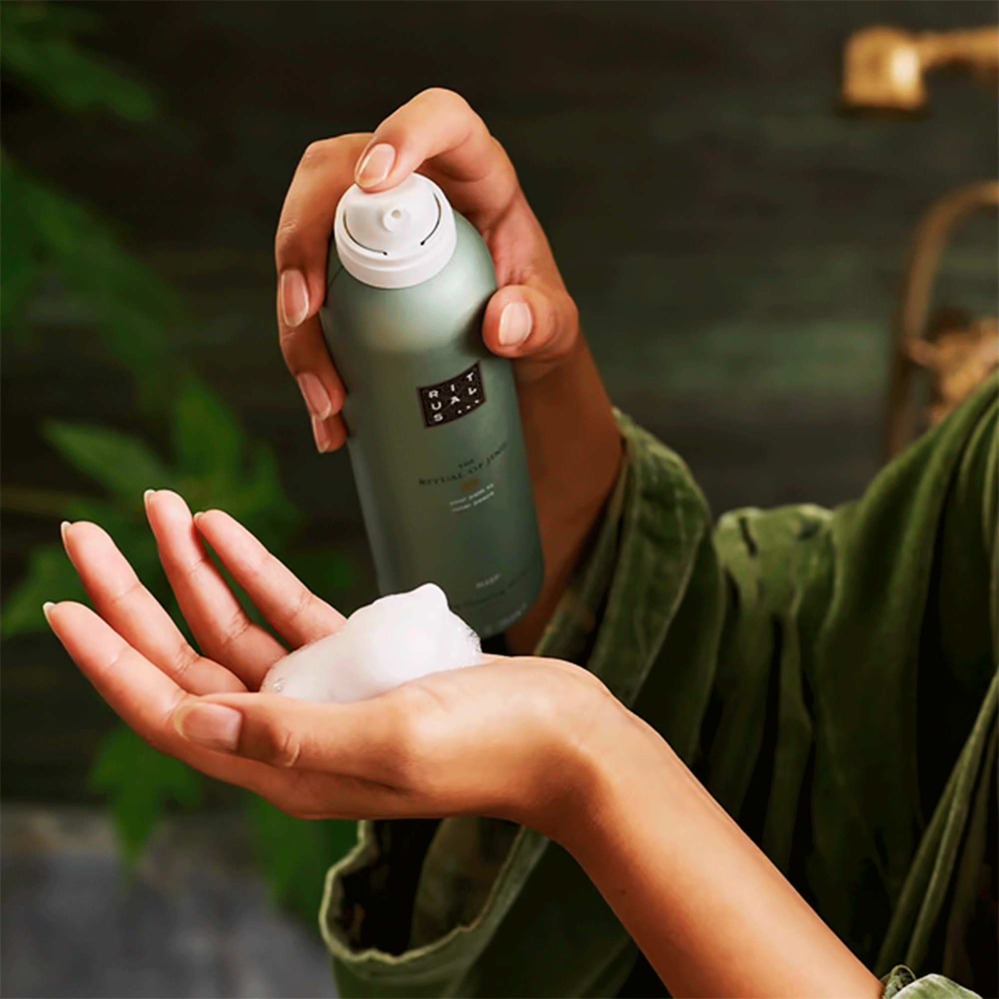 Гель-пенка для душа Rituals The Ritual of Jing Sleep Foaming Shower Gel